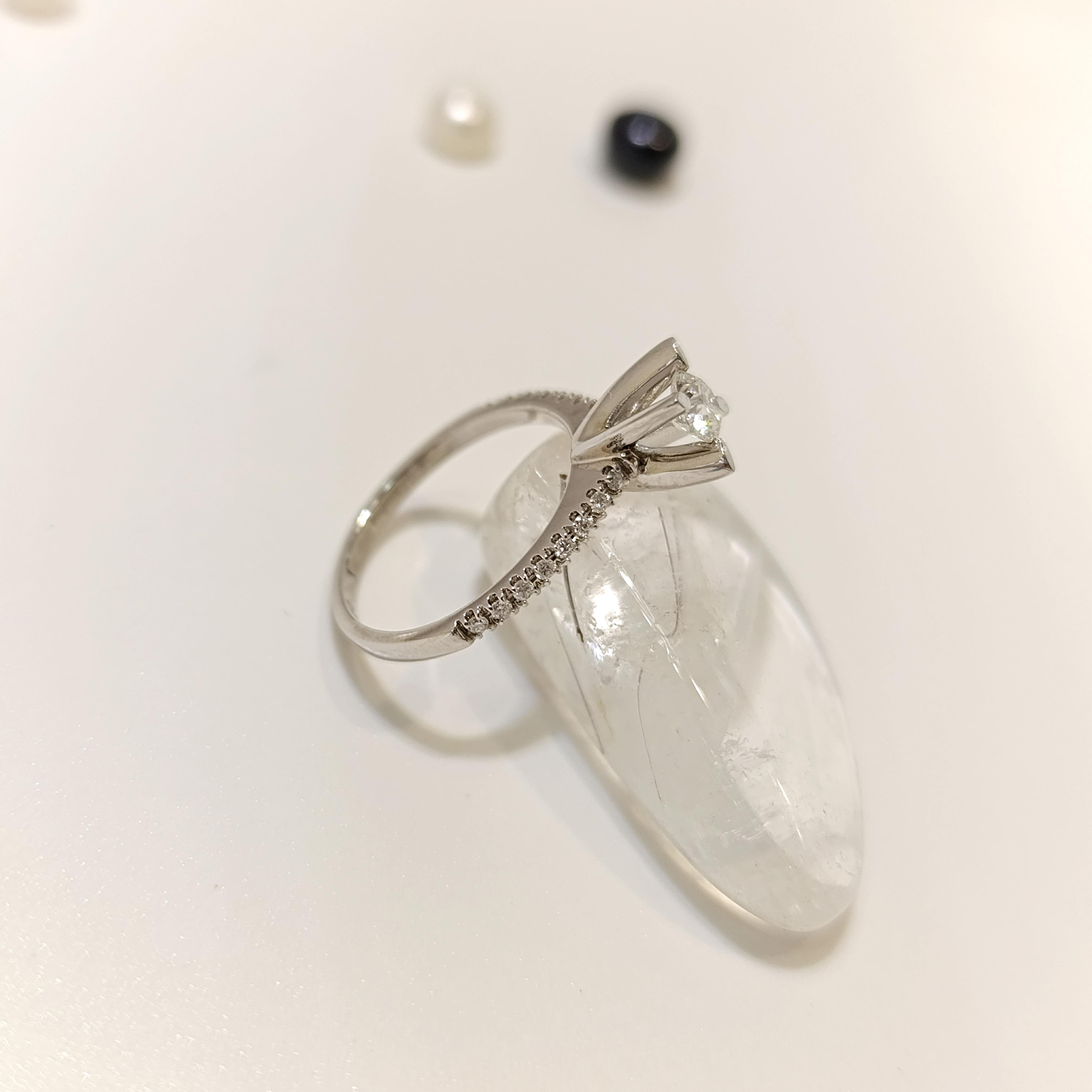 0.33ct H Color Pırlanta Tek Taş Yüzük 14 Ayar Altın HD VİDEOLU