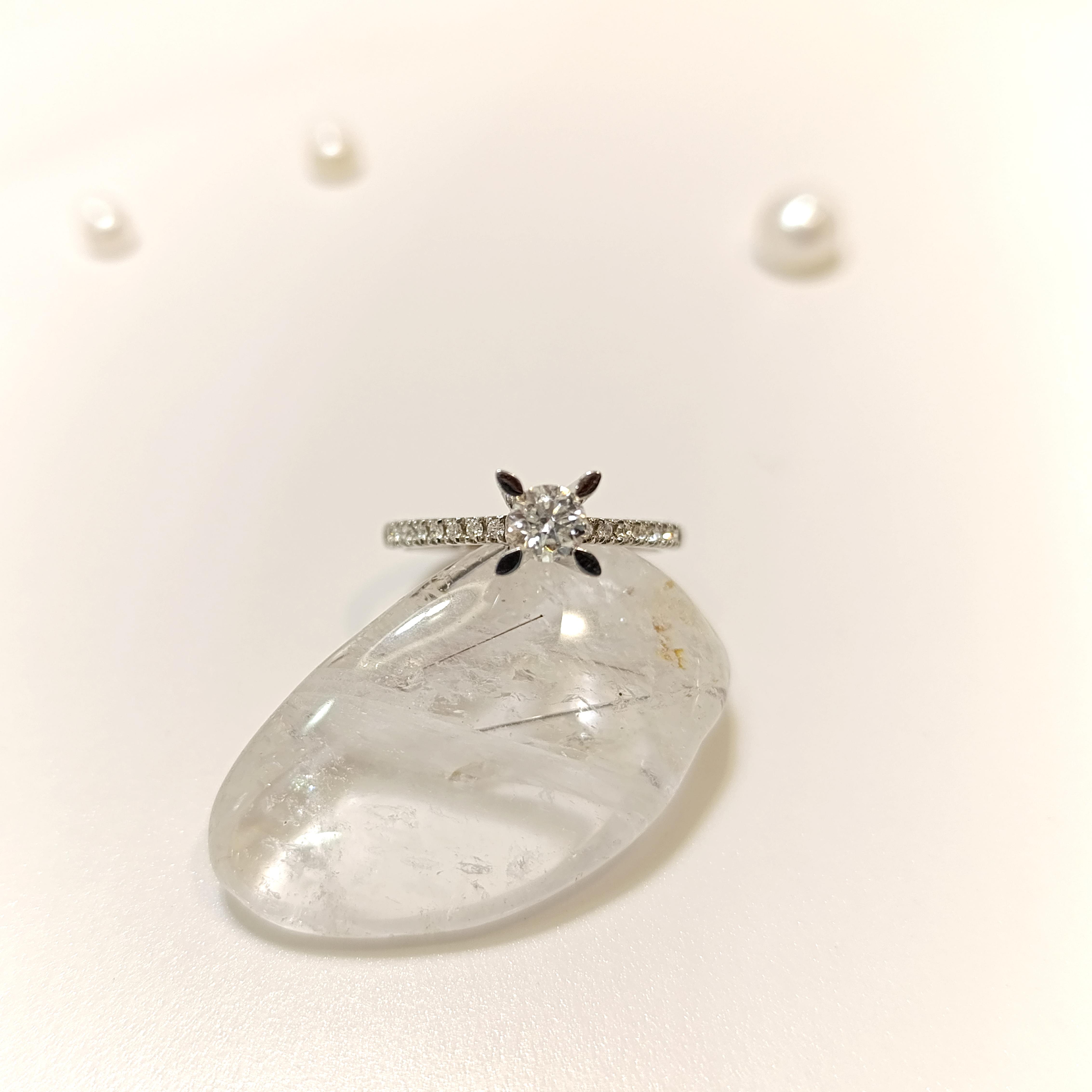 0.33ct H Color Pırlanta Tek Taş Yüzük 14 Ayar Altın HD VİDEOLU