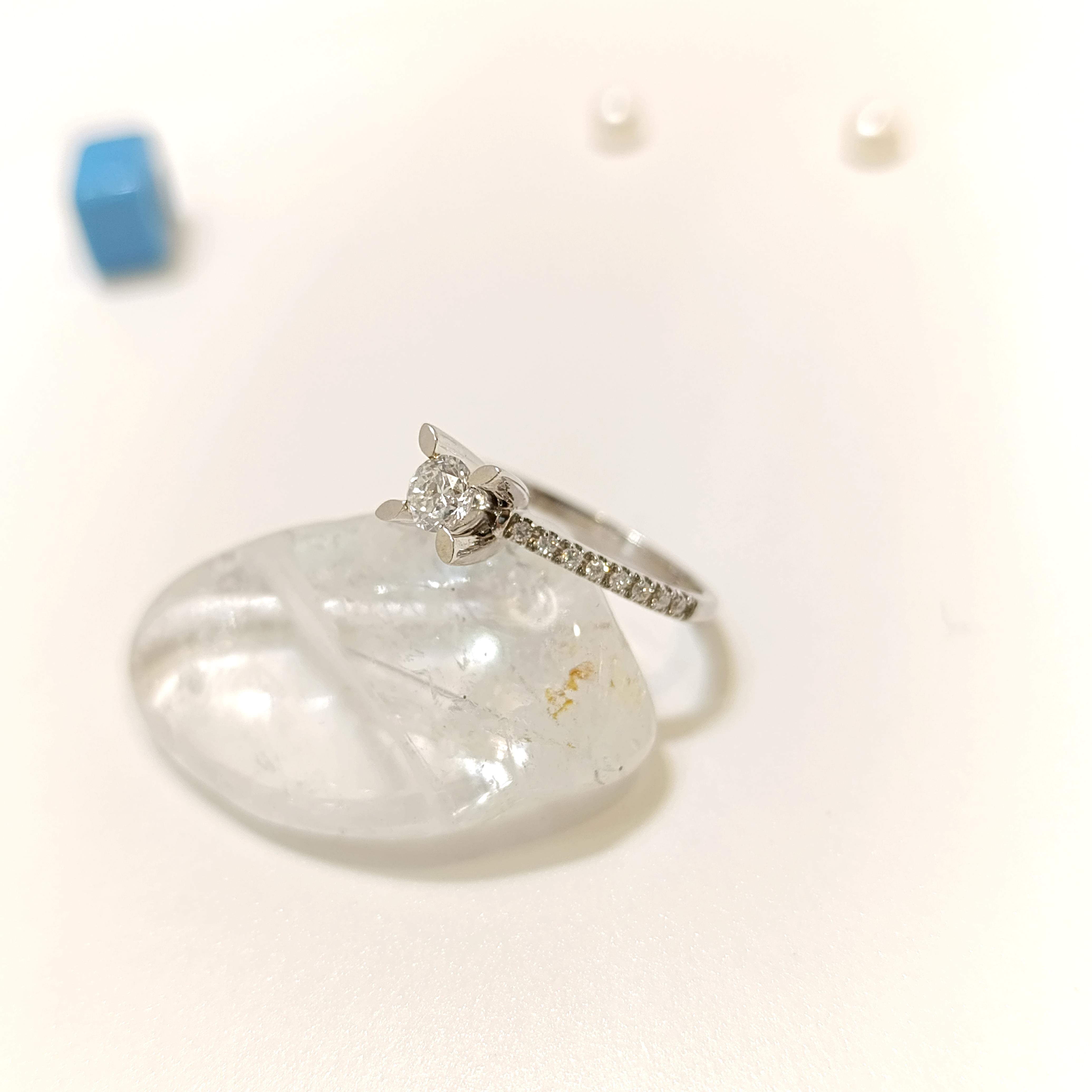 0.33ct H Color Pırlanta Tek Taş Yüzük 14 Ayar Altın HD VİDEOLU