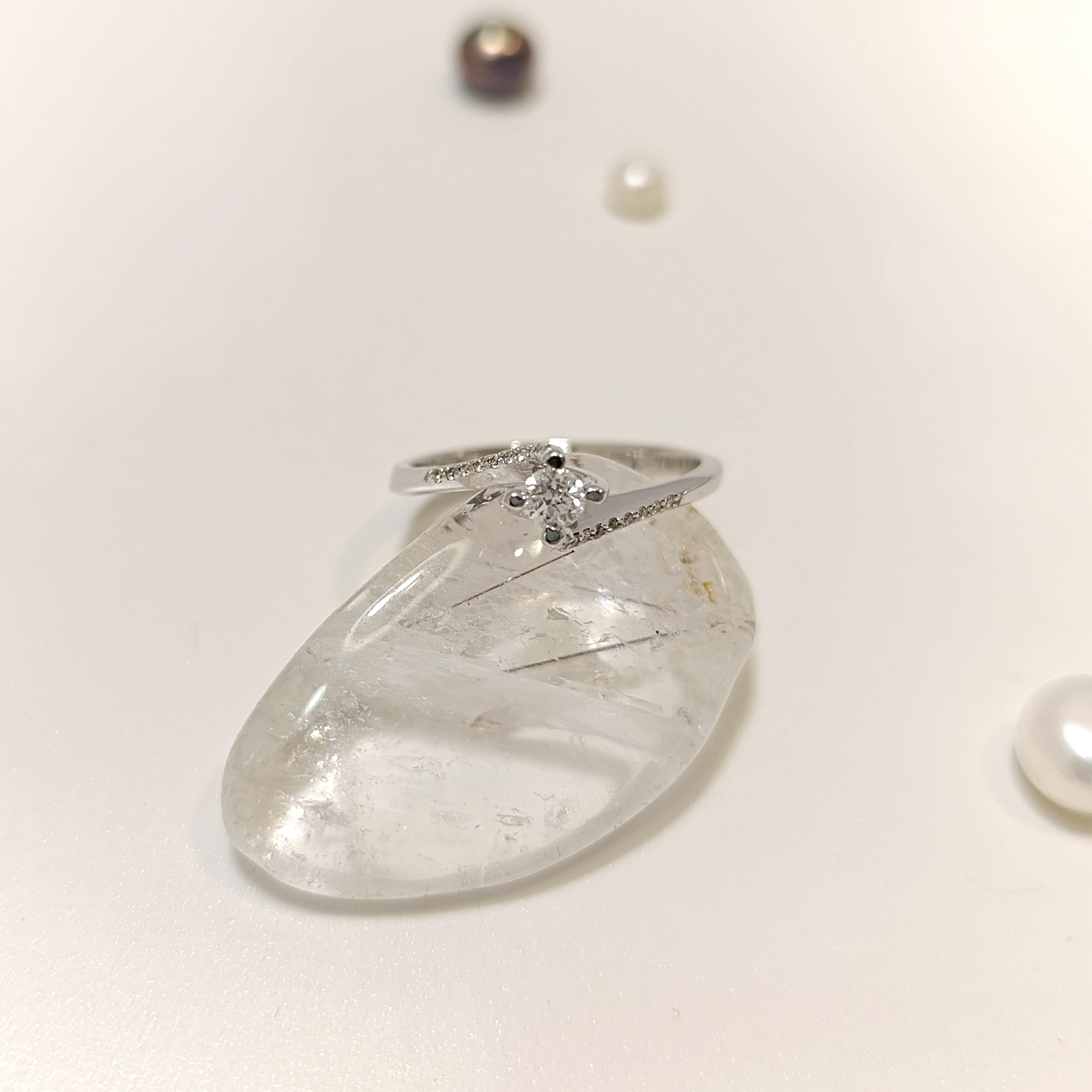 0.23ct G Color Pırlanta Tek Taş Yüzük 14 Ayar Altın HD VİDEOLU