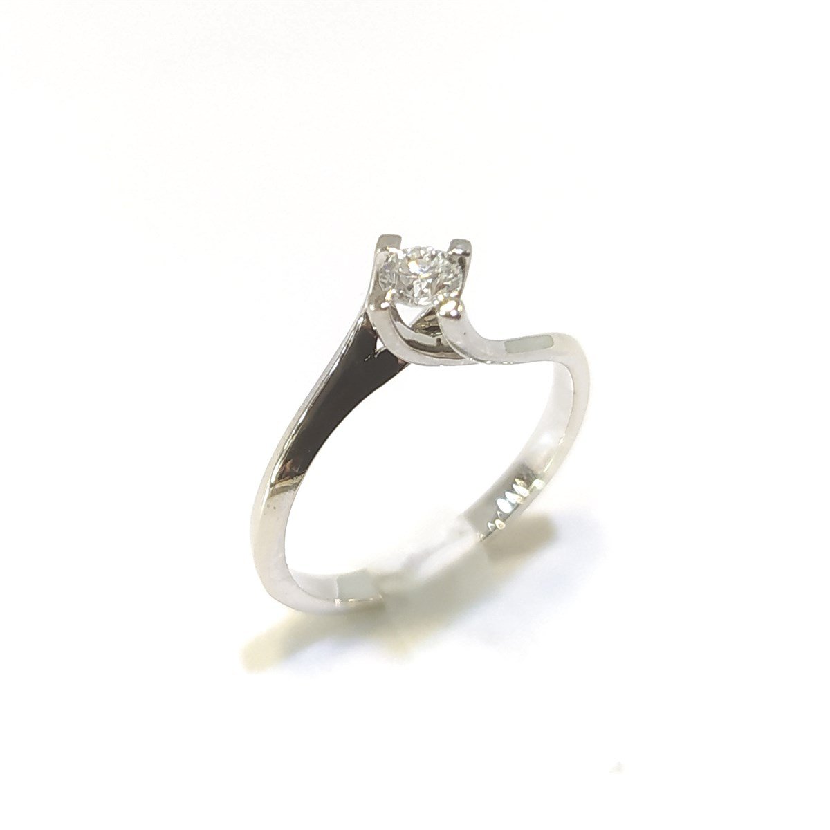 0.18ct H-G Color Pırlanta Tek TAş Yüzük 14 Ayar Altın