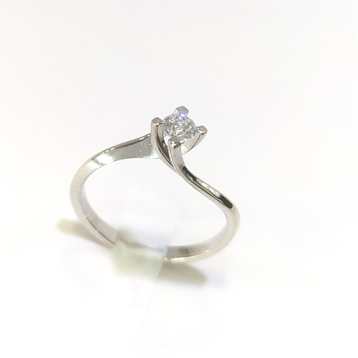 0.18ct H-G Color Pırlanta Tek TAş Yüzük 14 Ayar Altın