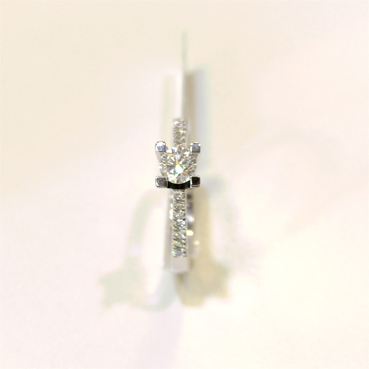 0.31ct G Color Pırlanta Tek TAş Yüzük 14 Ayar Altın 4K VİDEOLU