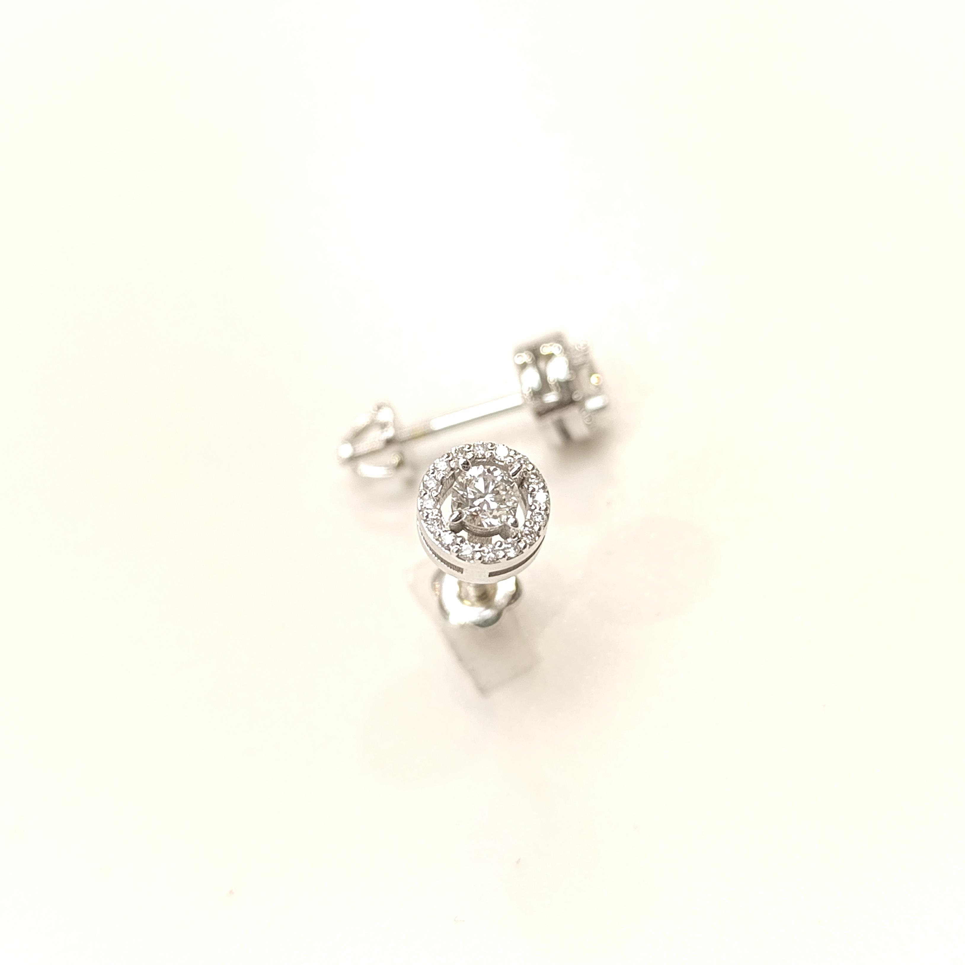 Pırlanta Halo Tek Taş Küpe 18 Ayar Altın HD VİDEOLU