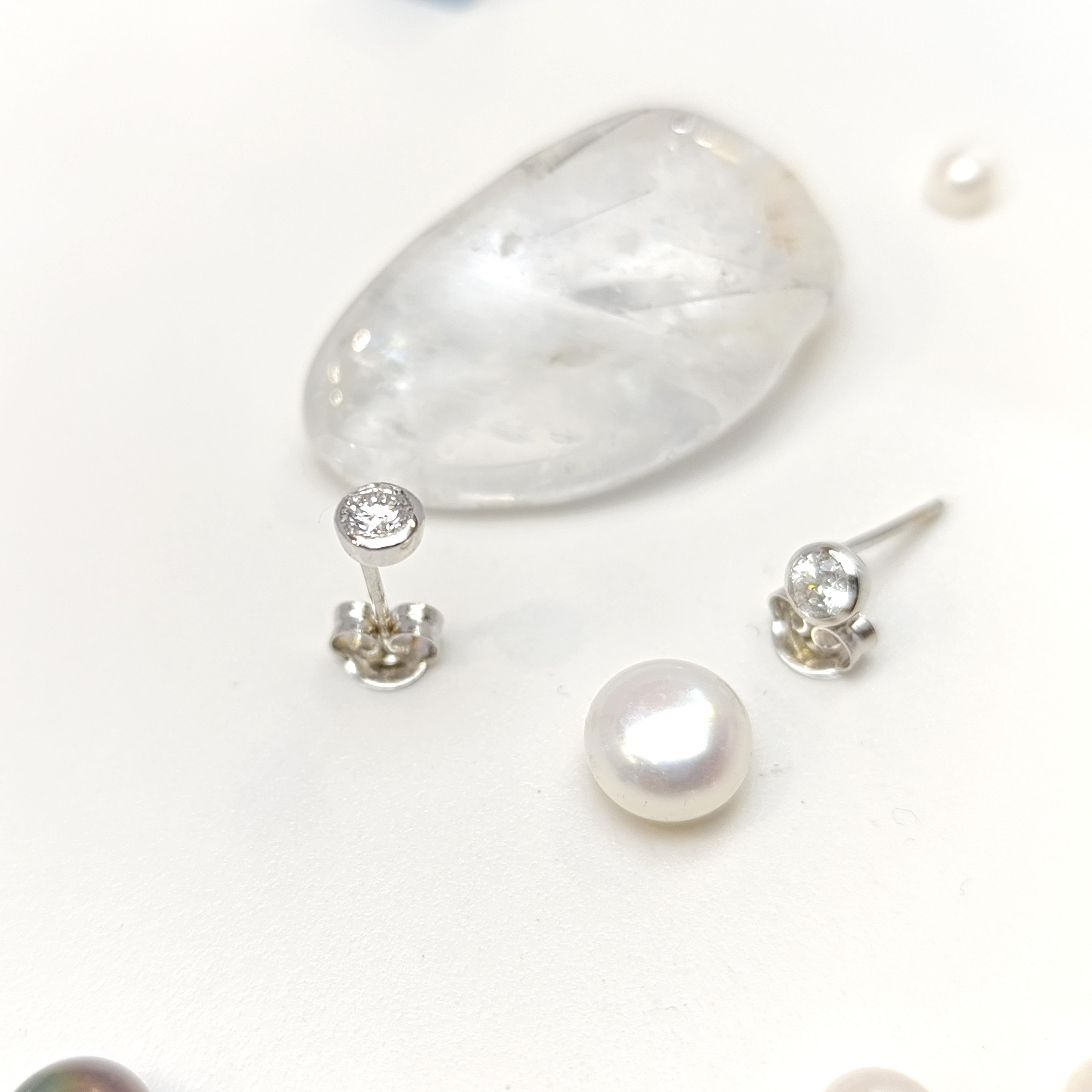 Pırlanta Tek Taş Küpe 18 Ayar Altın HD VİDEOLU