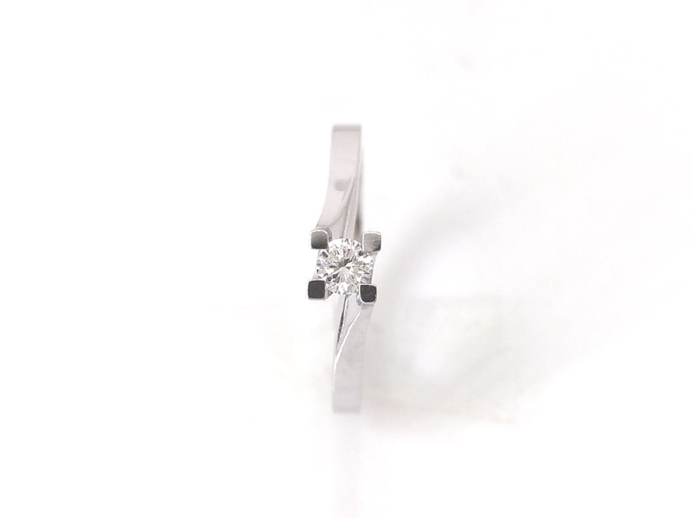 Pırlanta Tektaş Yüzük