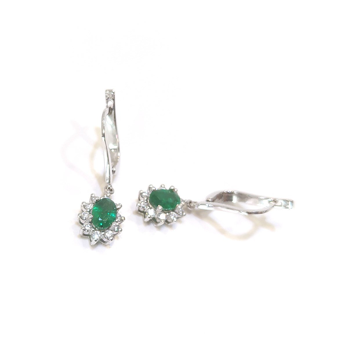 Zümrüt ve Pırlanta Taşlı Küpe 18 Ayar Altın