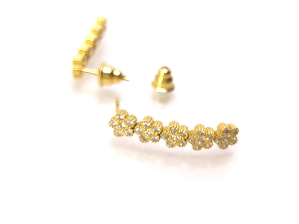 Çiçekli Suyolu Küpe 14 Ayar Altın