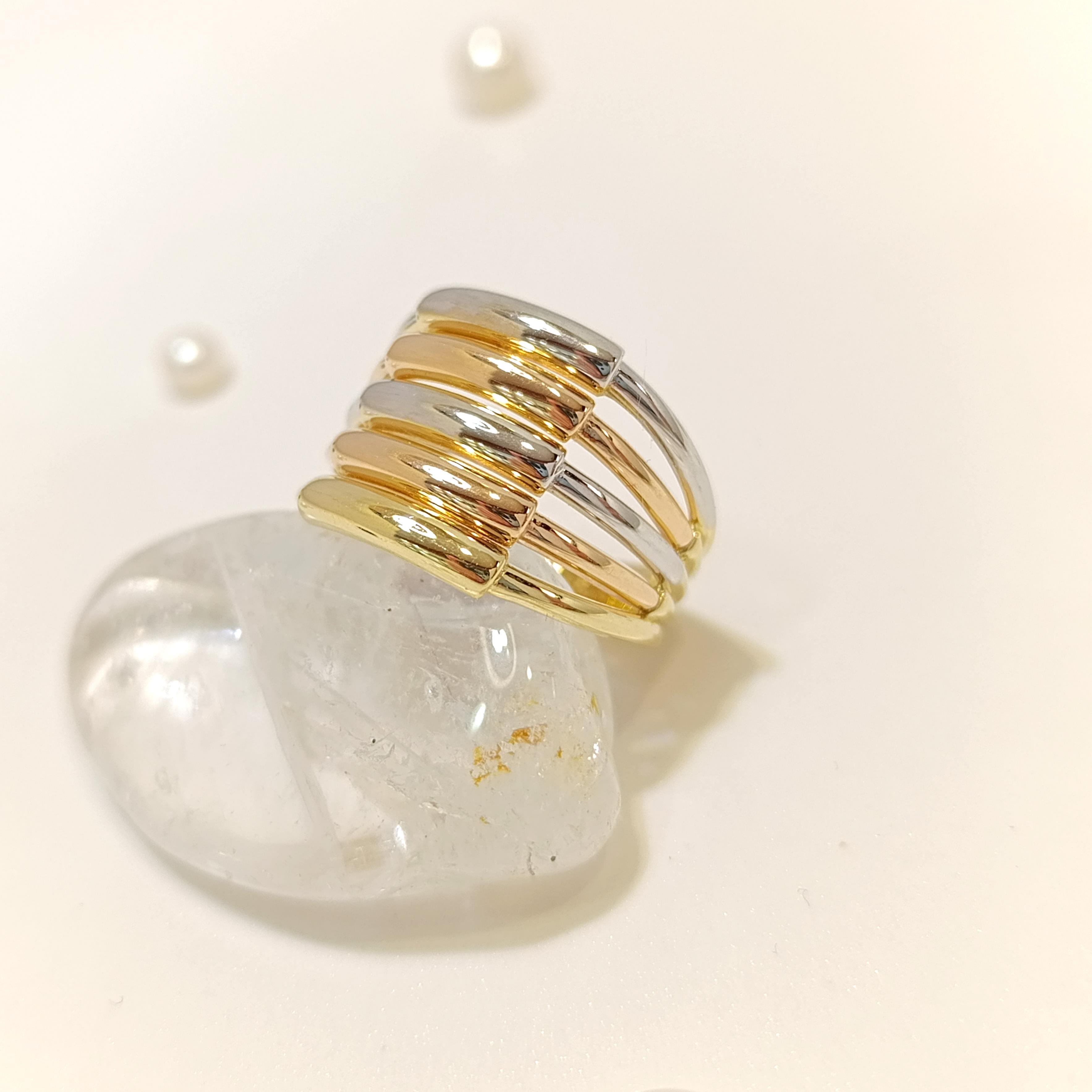 Beş Sıralı Kaburga Yüzük 14 Ayar Altın HD VİDEOLU