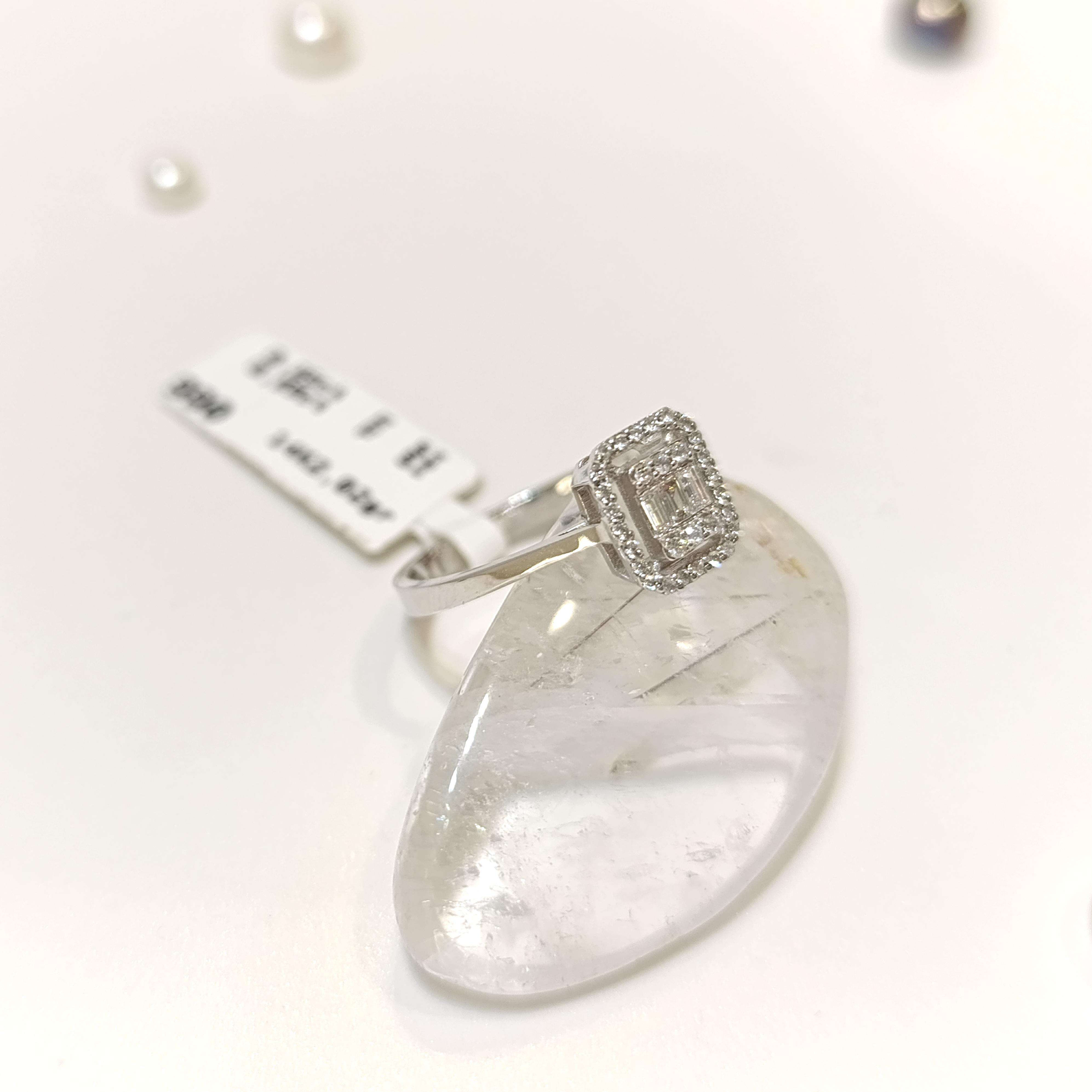 0.14ct F Color Baget Taşlı Pırlanta Yüzük 14 Ayar Altın HD VİDEOLU