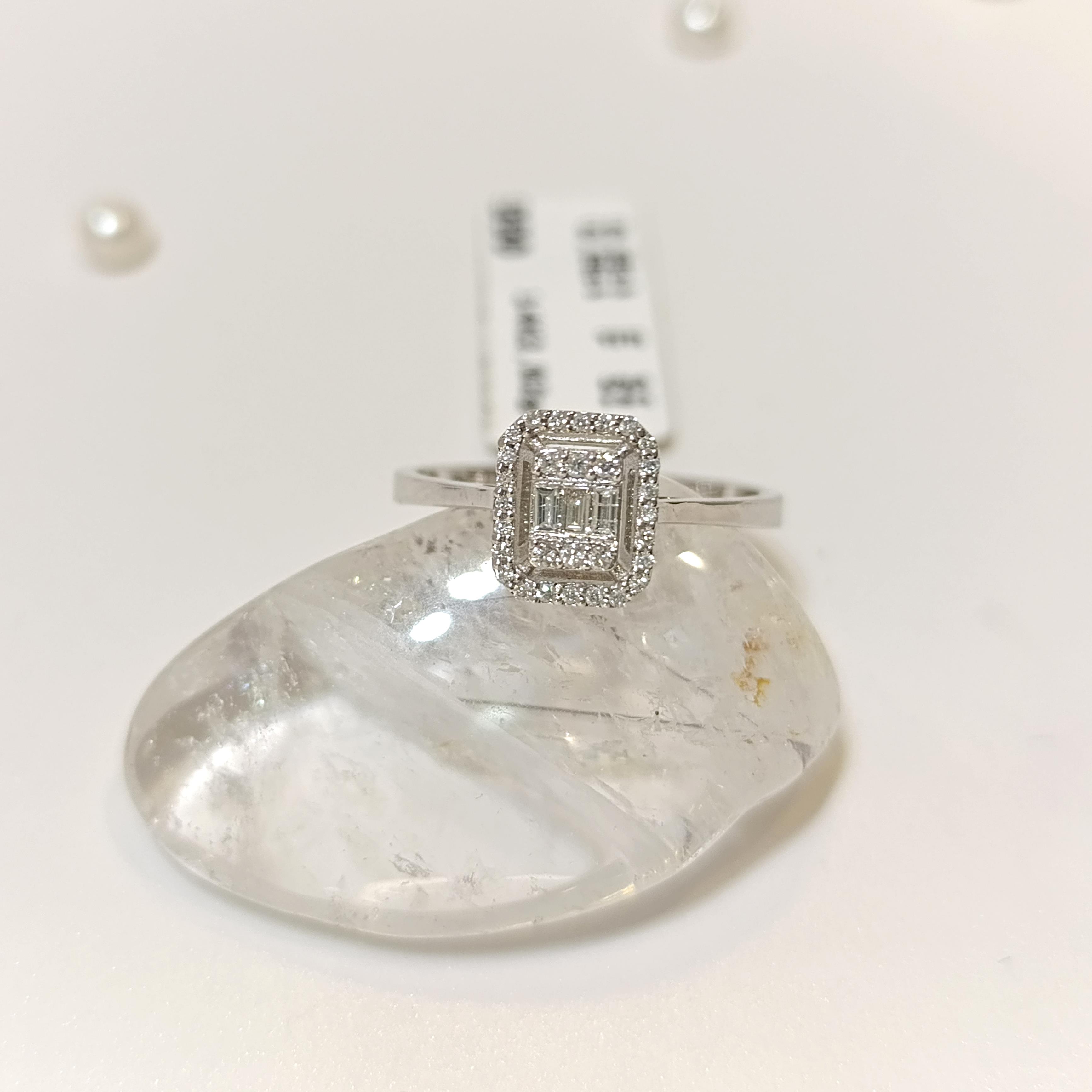 0.14ct F Color Baget Taşlı Pırlanta Yüzük 14 Ayar Altın HD VİDEOLU