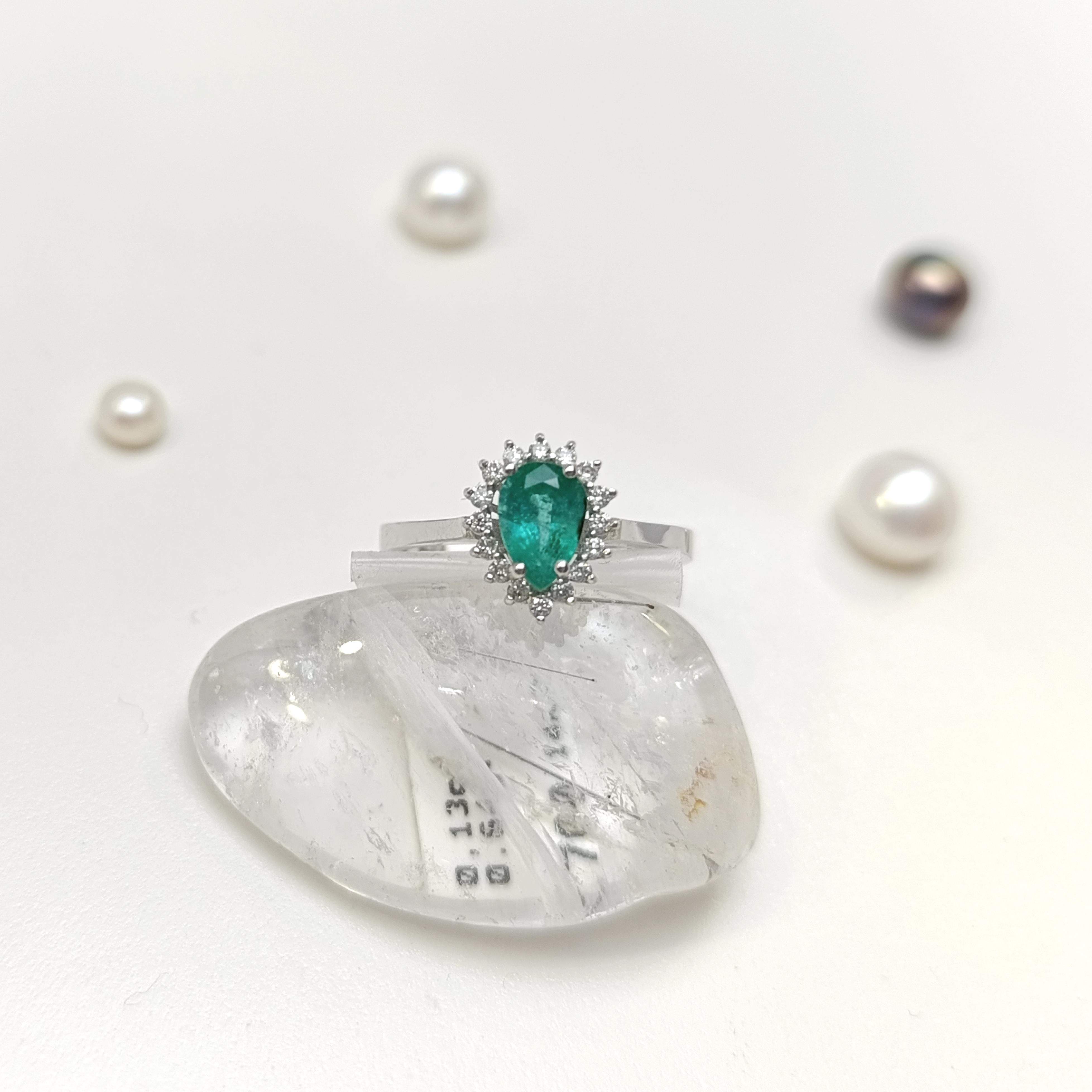 0.64ct Zümrüt Pırlanta Damla Taşlı  Yüzük 14 Ayar Altın HD VİDEOLU