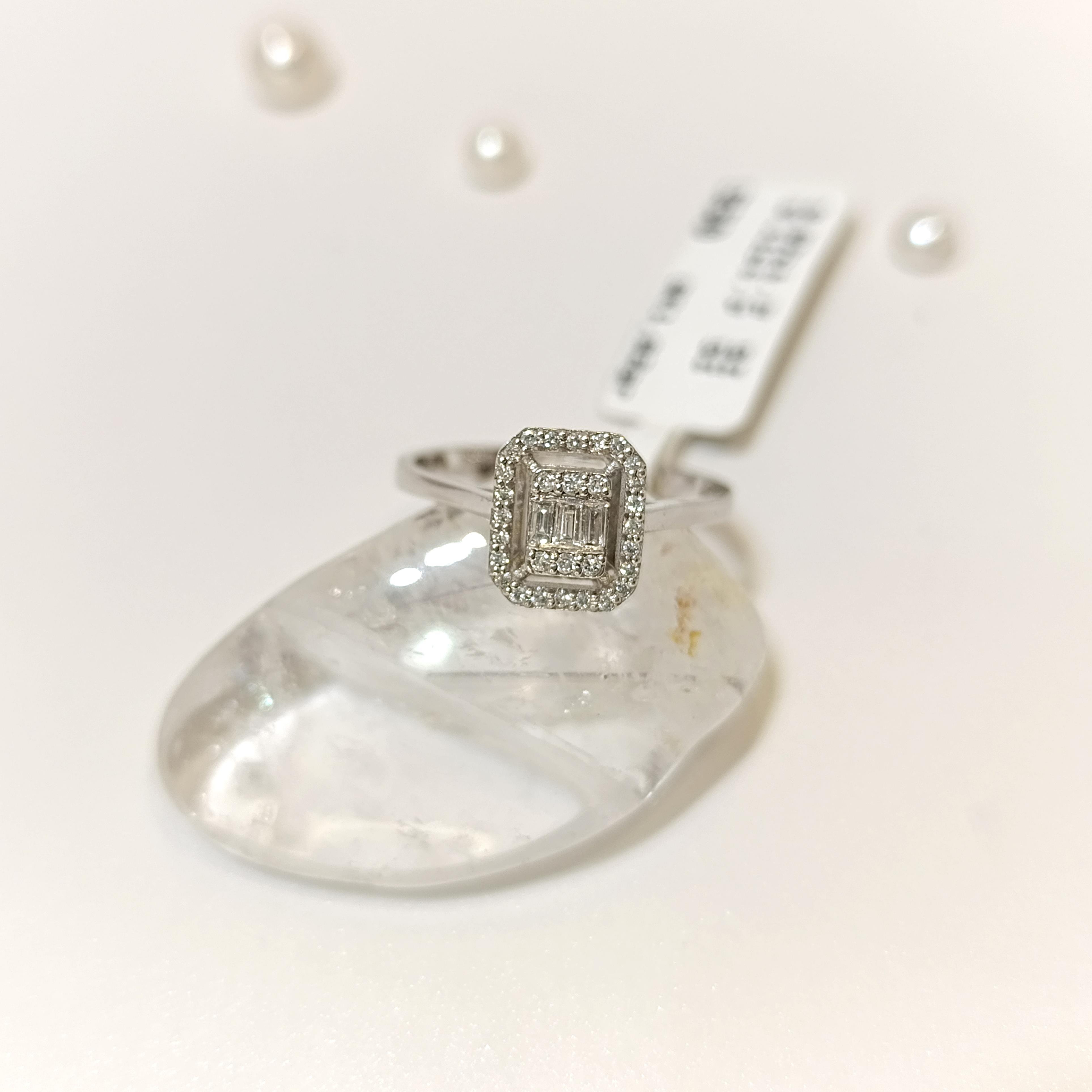 0.18ct F Color Baget Taşlı Pırlanta Yüzük 14 Ayar Altın HD VİDEOLU
