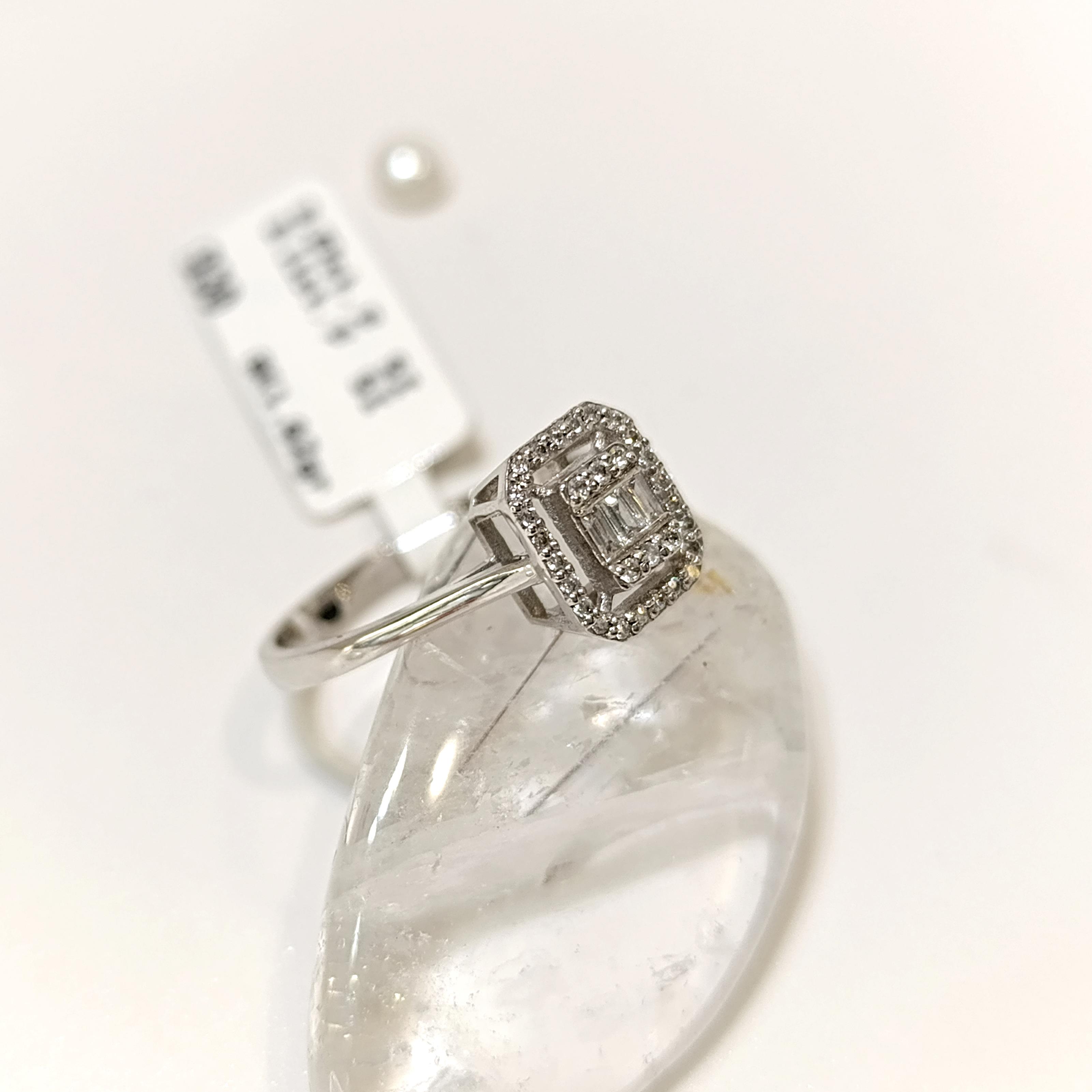 0.18ct F Color Baget Taşlı Pırlanta Yüzük 14 Ayar Altın HD VİDEOLU