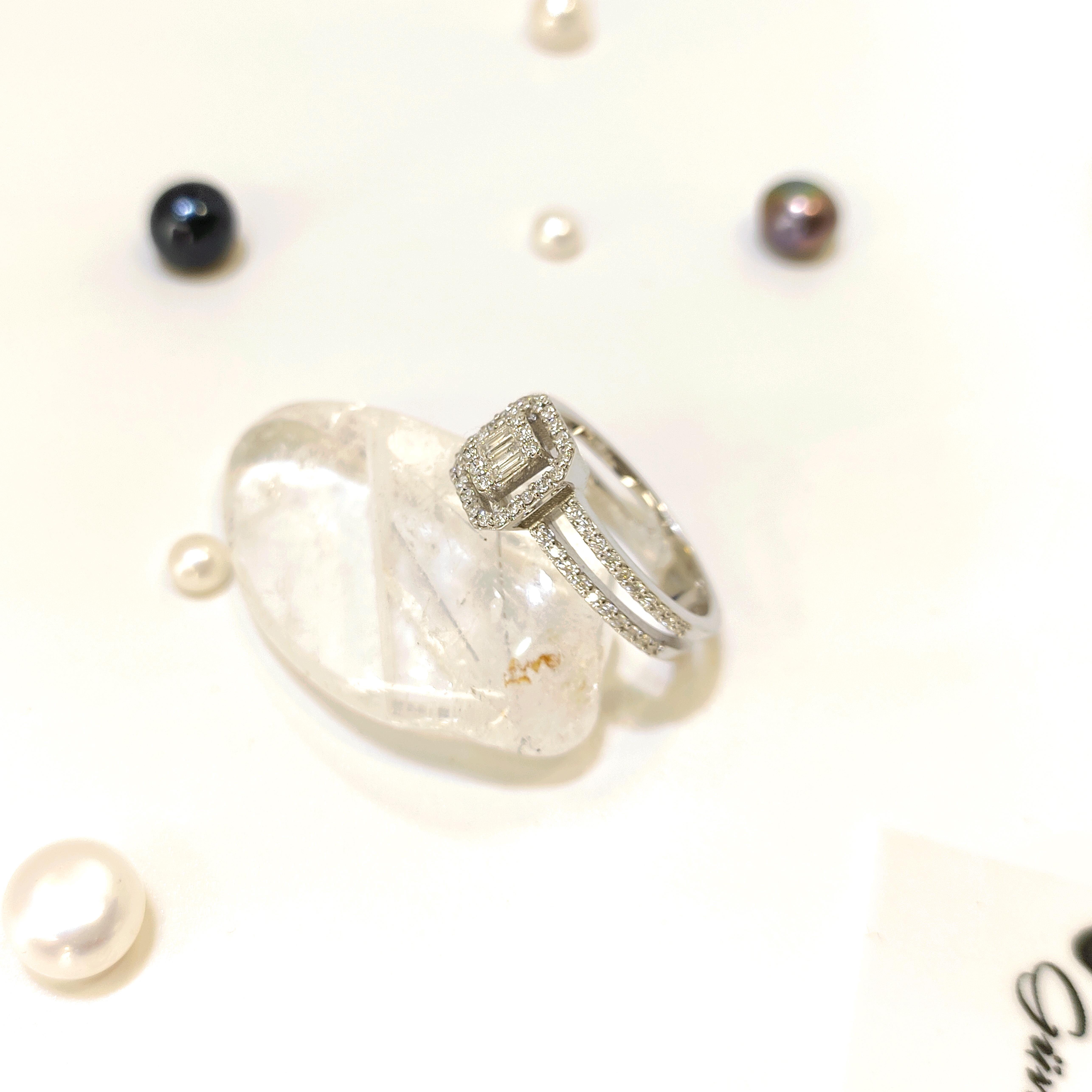 Baget Taşlı Pırlanta Yüzük 14 Ayar Altın HD VİDEOLU