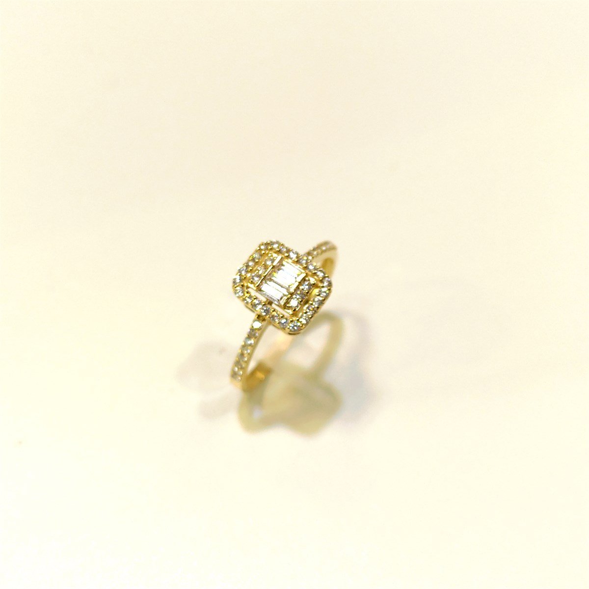 Baget Taşlı Yüzük 14 Ayar Altın