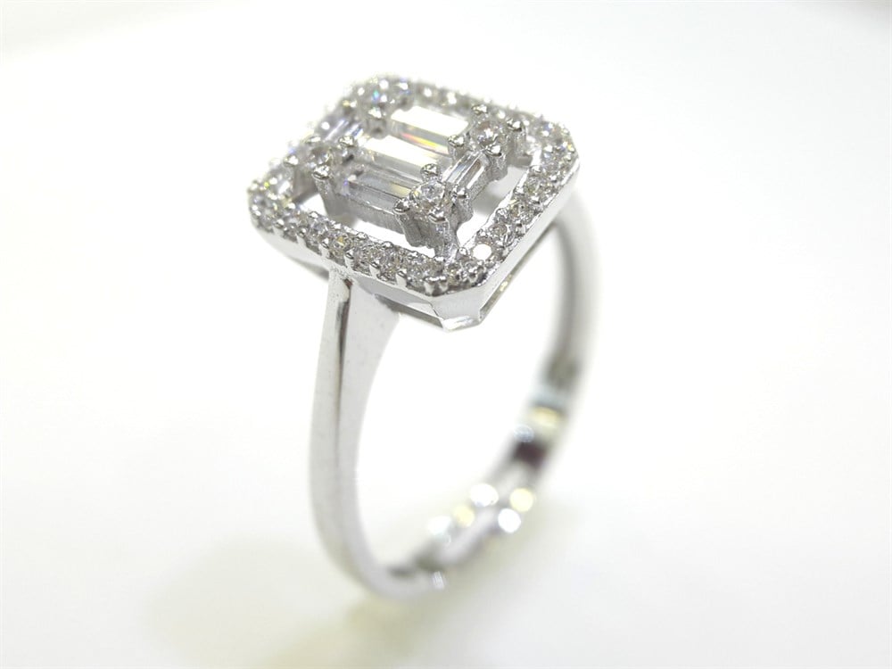 Baget Taşlı Yüzük 14 Ayar Altın