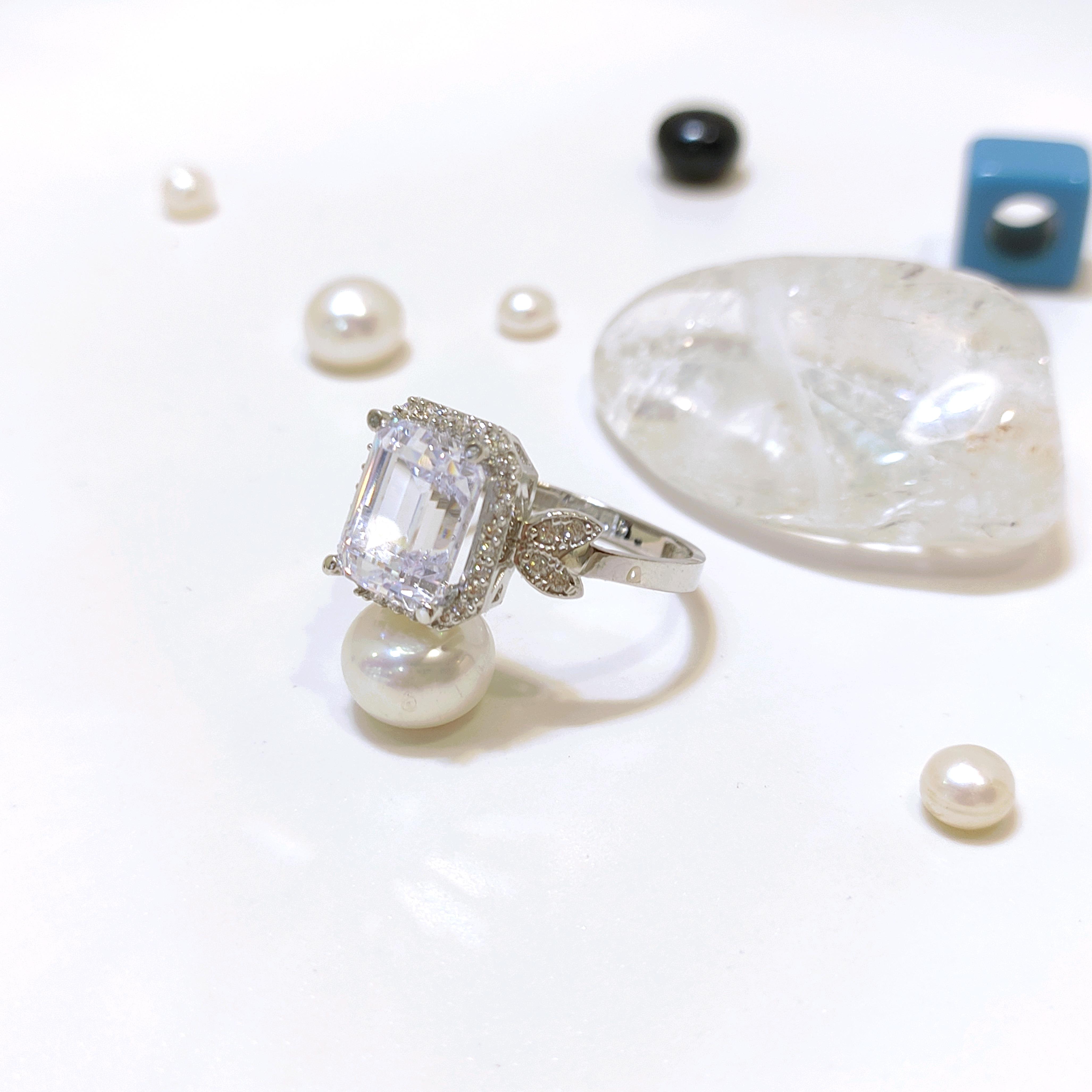 Baget Taşlı Yüzük 14 Ayar Altın HD VİDEOLU