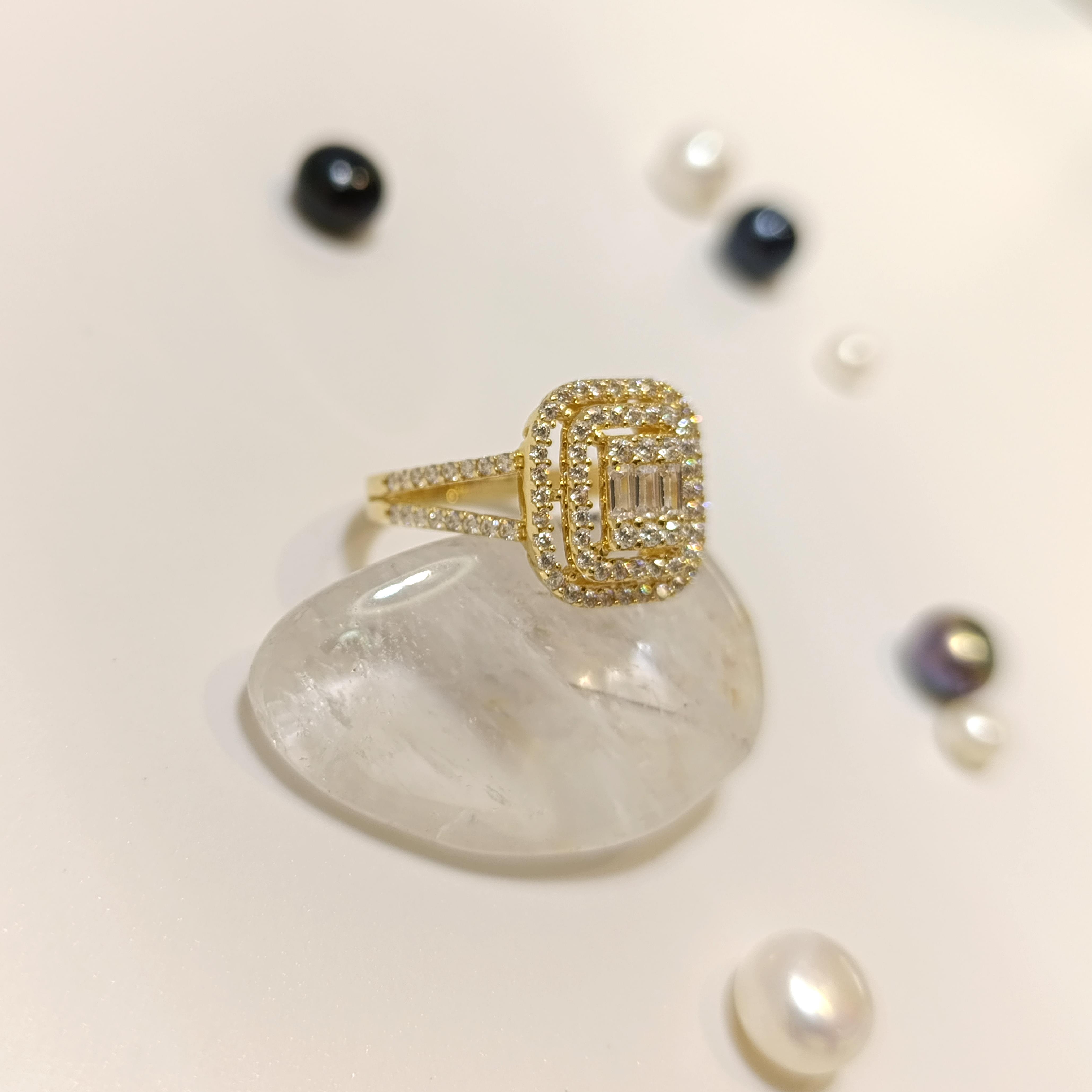 Baget Taşlı Yüzük 14 Ayar Altın HD VİDEOLU