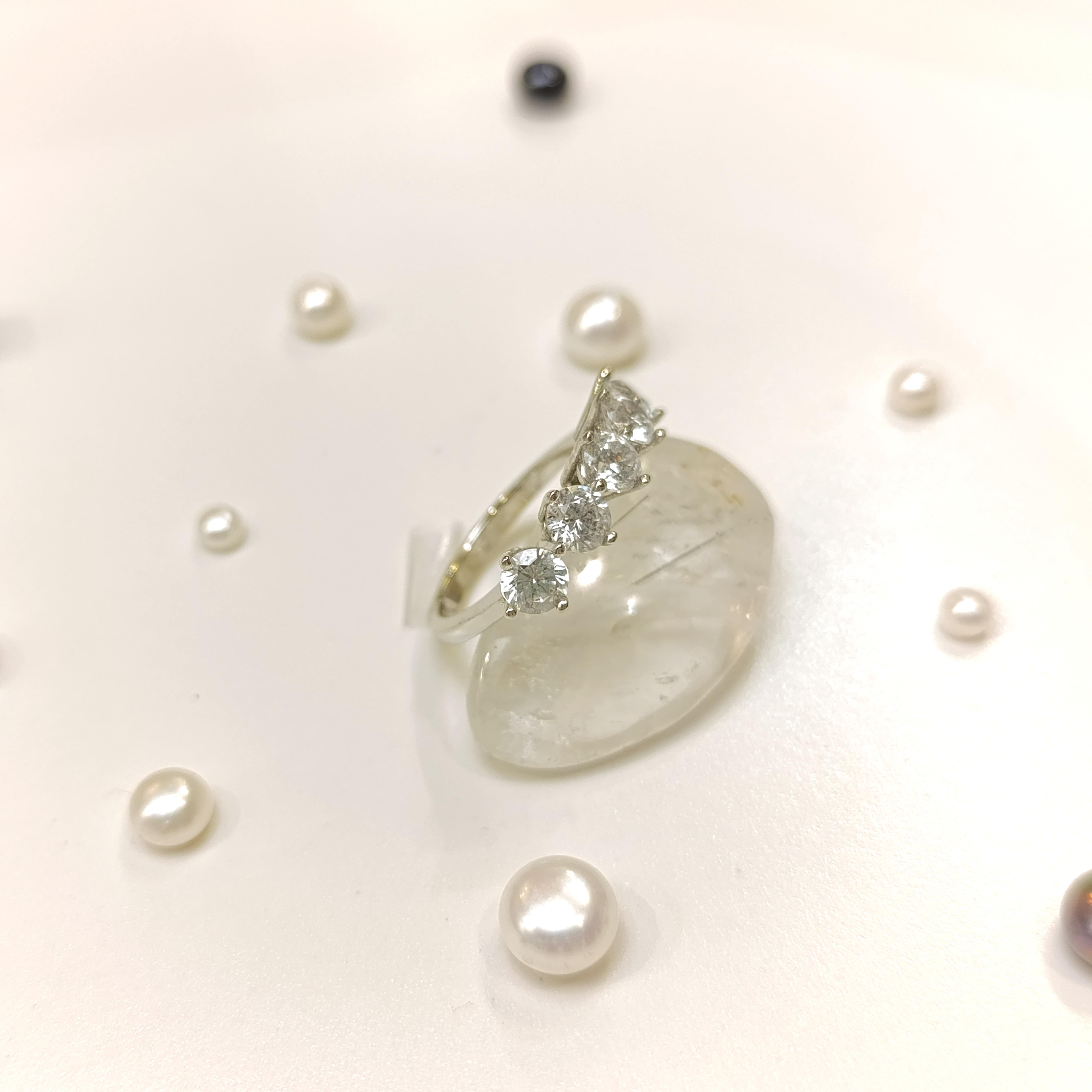 Beş Taş Yüzük 14 Ayar Altın HD VİDEOLU