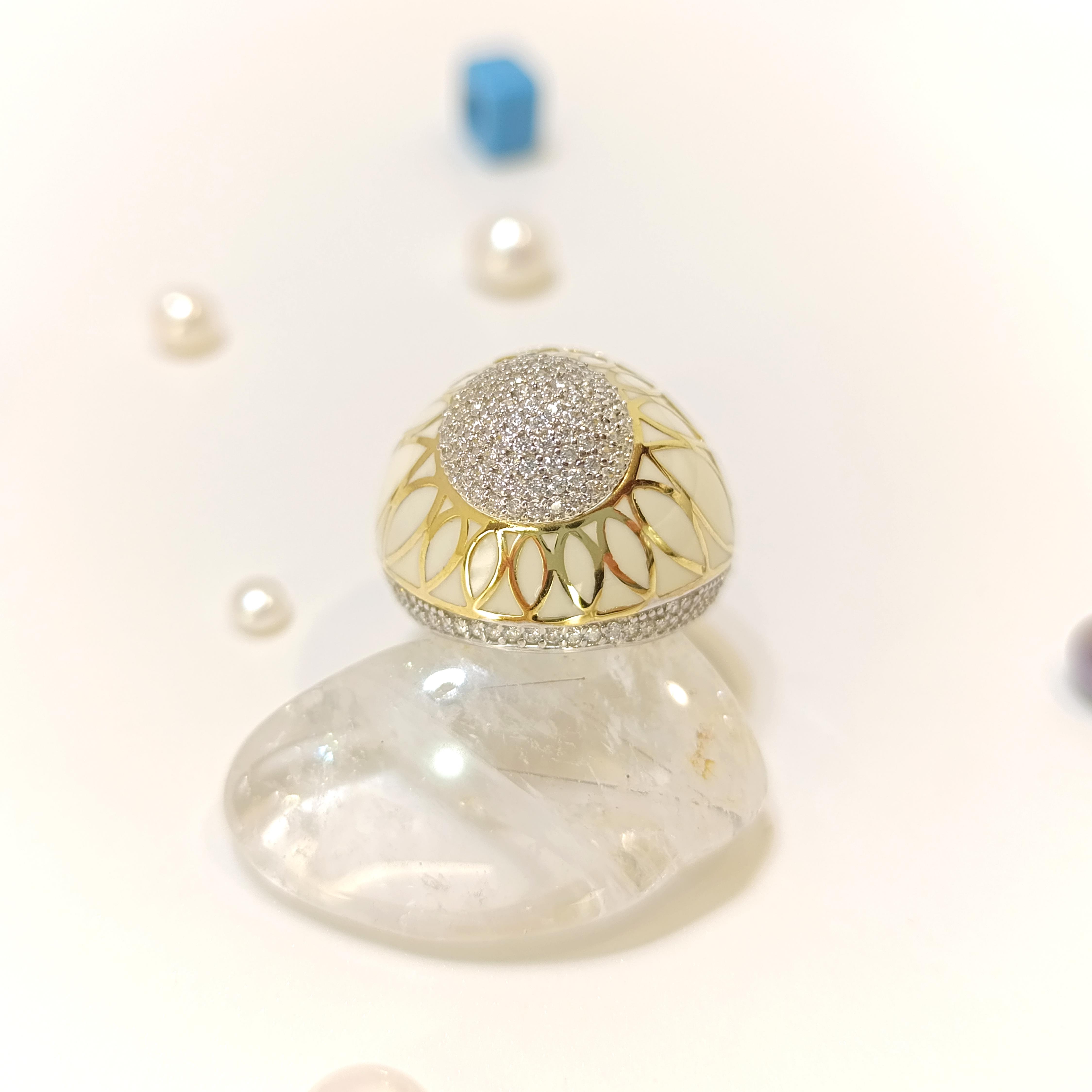 Beyaz Mineli Taşlı Yüzük 14 Ayar Altın HD VİDEOLU