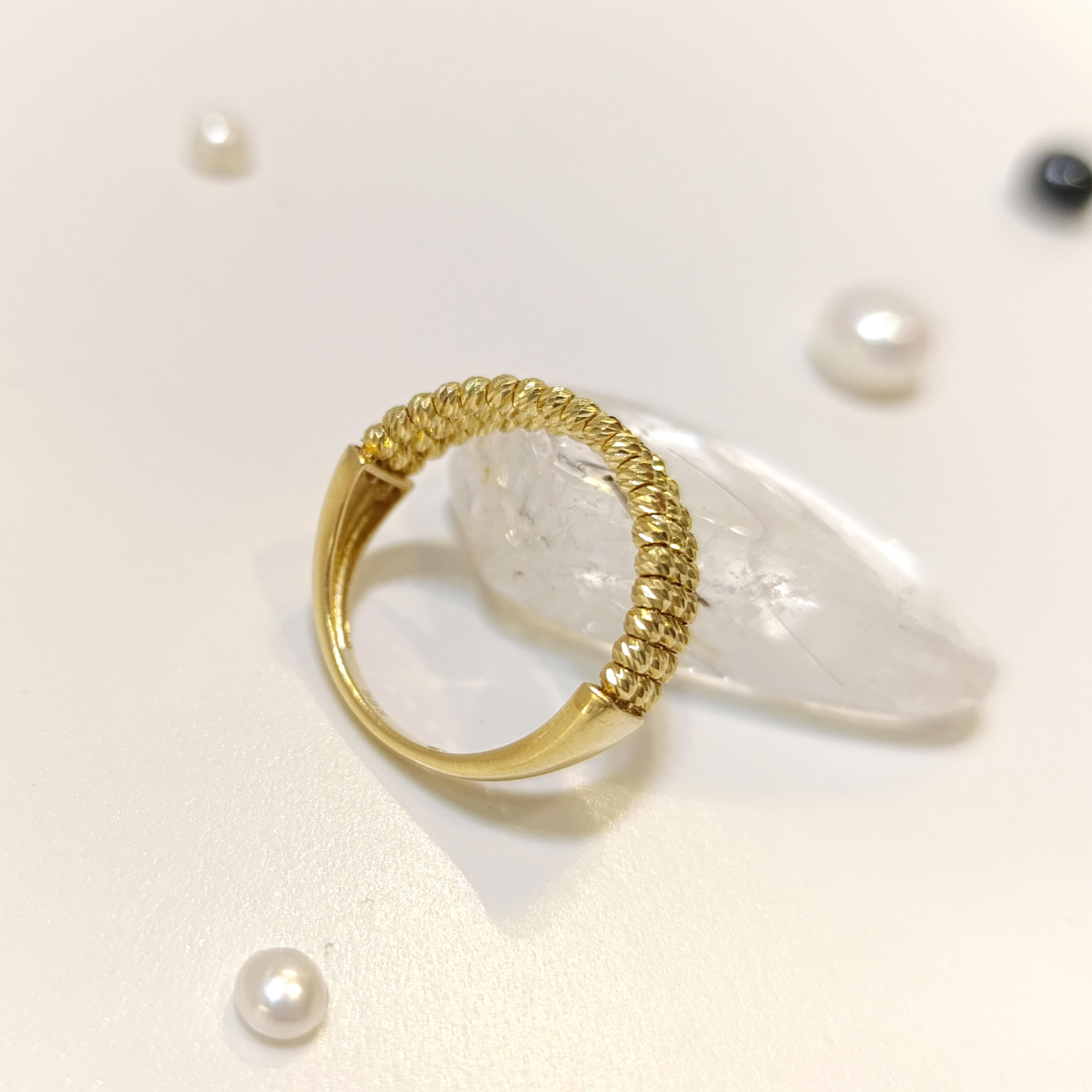 Dorika Toplu Taşsız Yüzük 14 Ayar Altın HD VİDEOLU