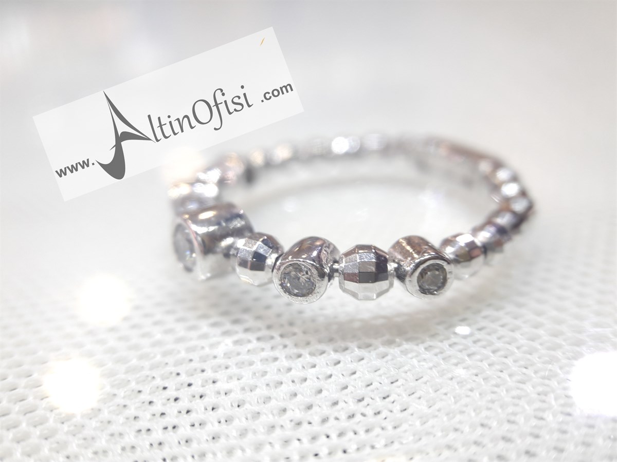 Dorika toplu Tektaşlı Yüzük Beyaz 14 Ayar Altın