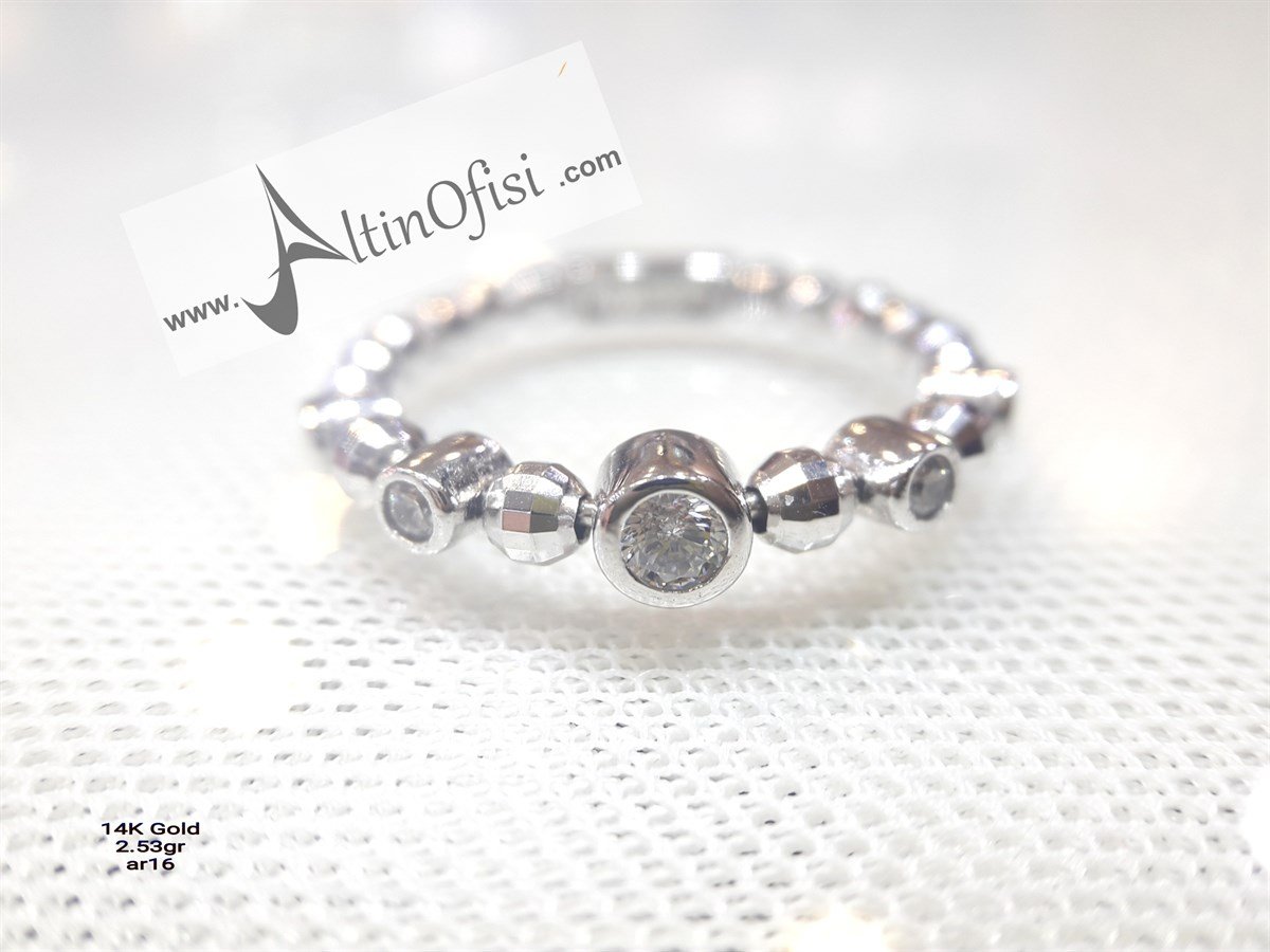 Dorika toplu Tektaşlı Yüzük Beyaz 14 Ayar Altın