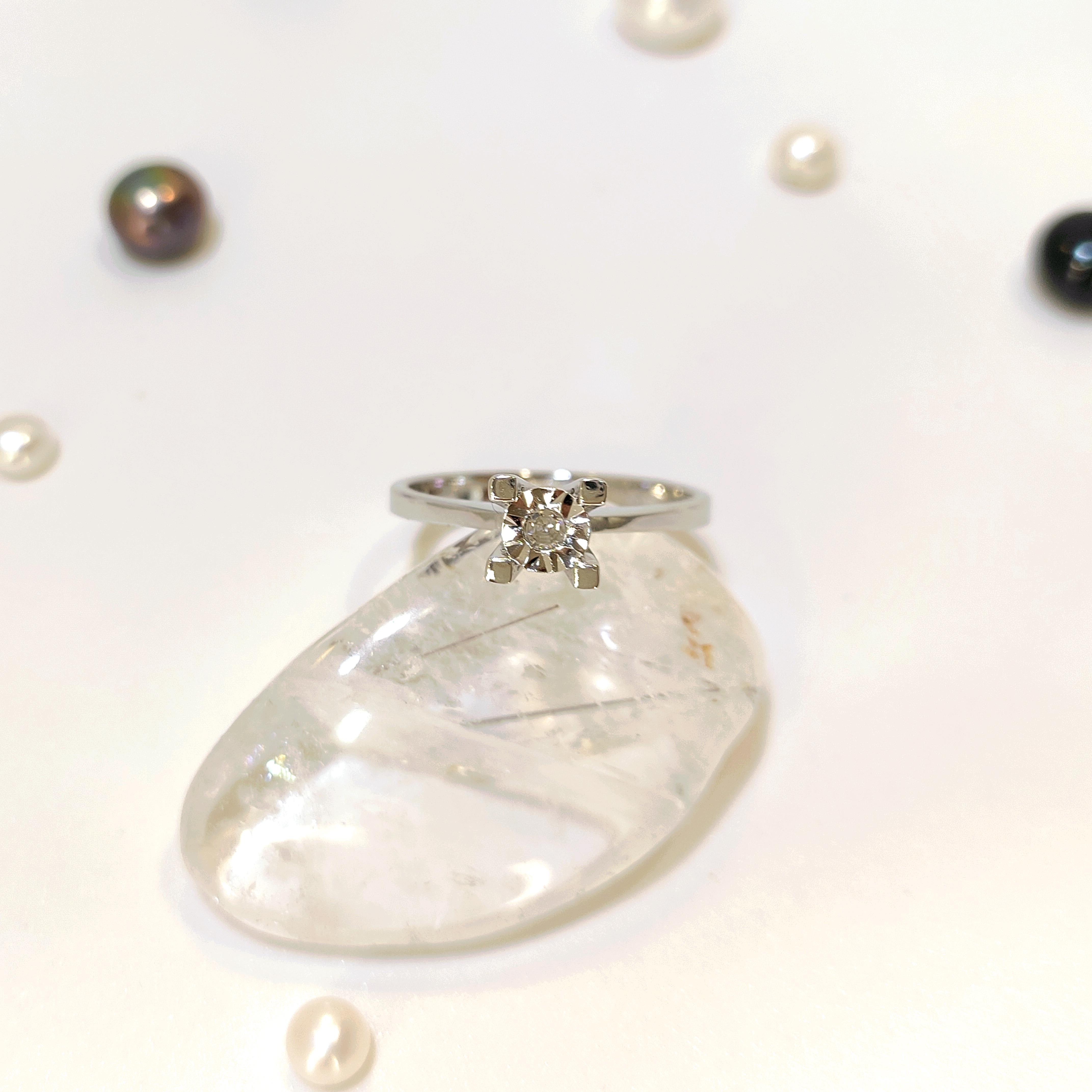 Efekli Pırlanta Tek Taş Yüzük 14 Ayar Altın HD VİDEOLU