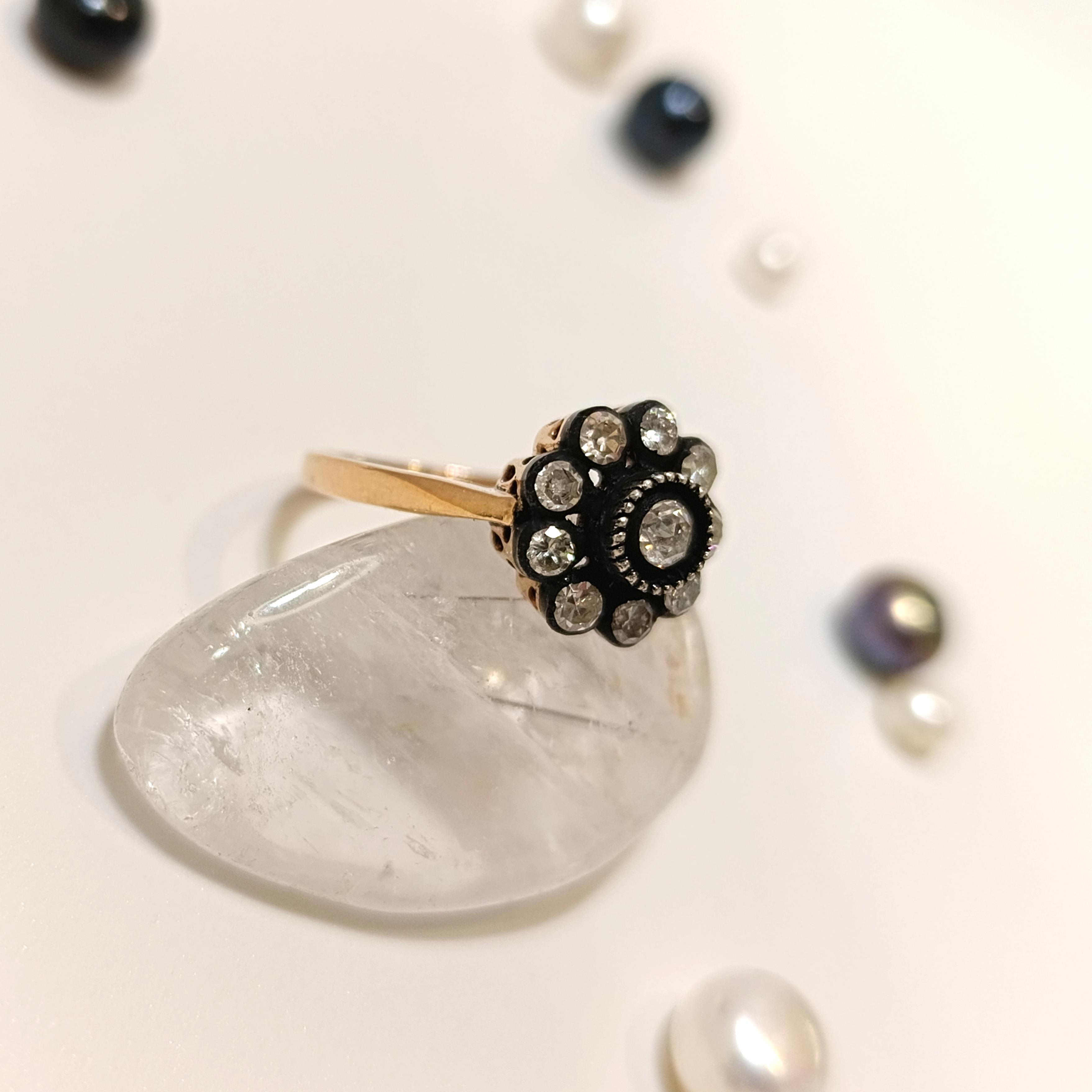 Elmas Taşlı Yüzük 14 Ayar Altın HD VİDEOLU