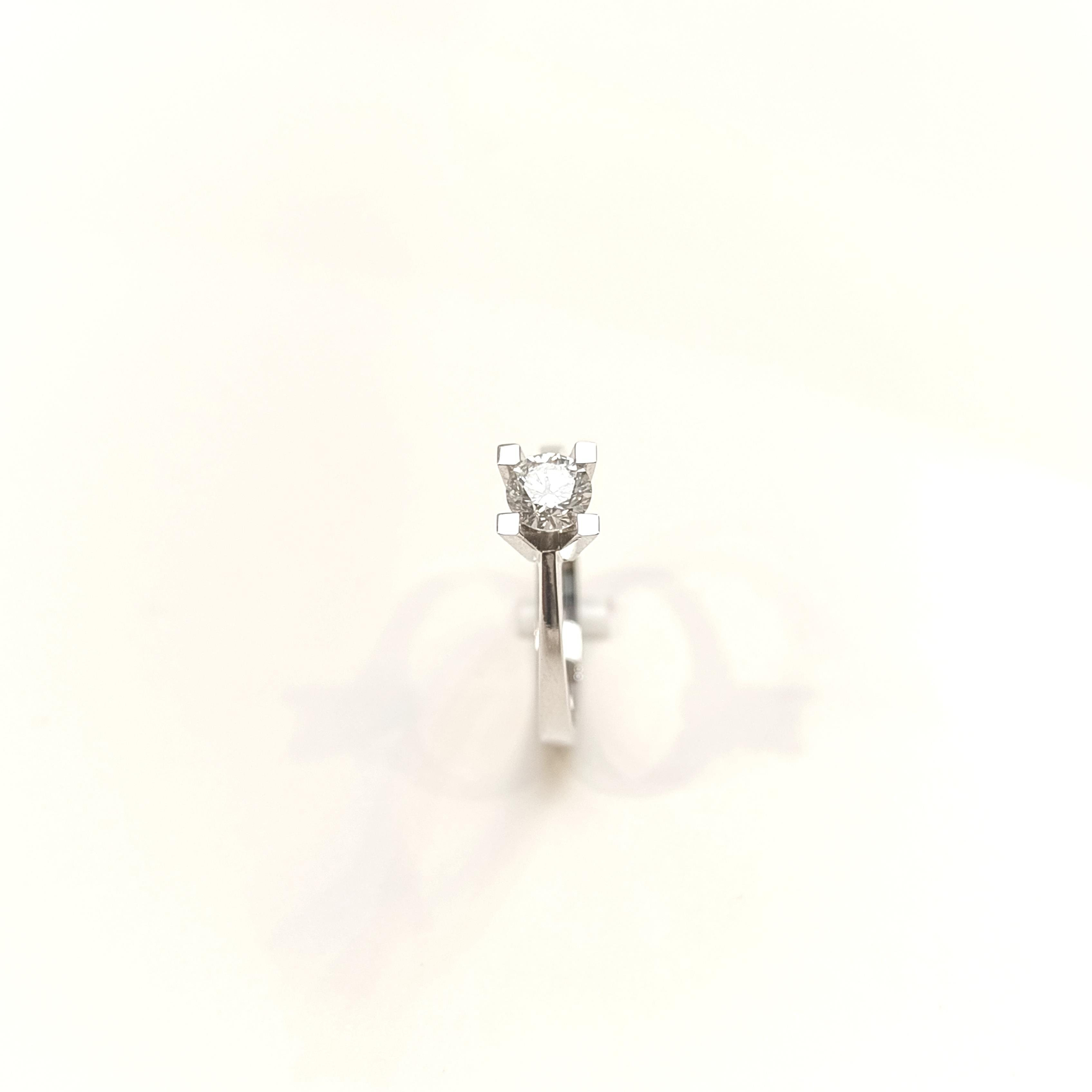 HRD Sertifikalı 0.50ct F Pırlanta Tek Taş Yüzük 14 Ayar Altın HD VİDEOLU