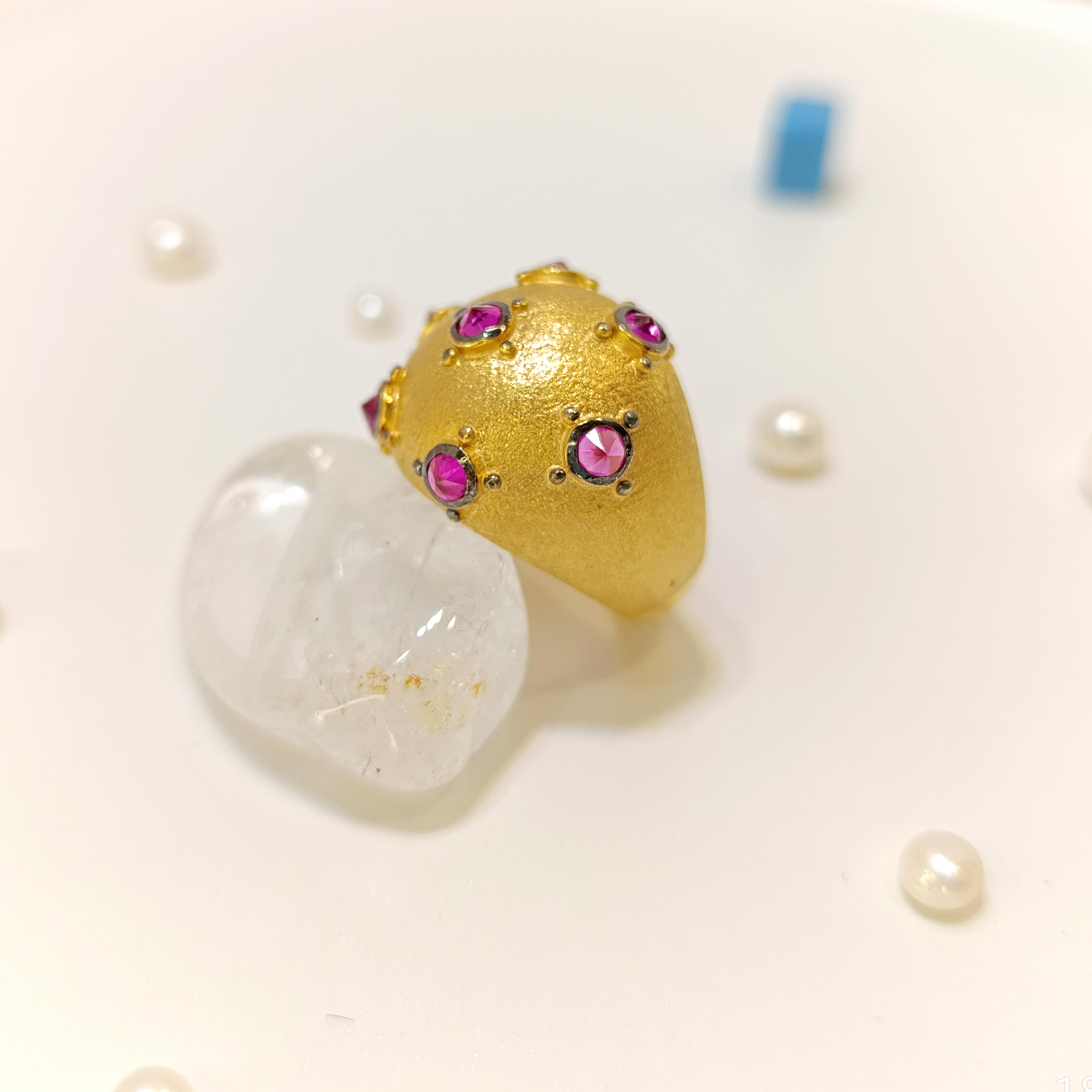 Kırmızı Taşlı Kubbe Antik Yüzük 14 Ayar Altın HD VİDEOLU