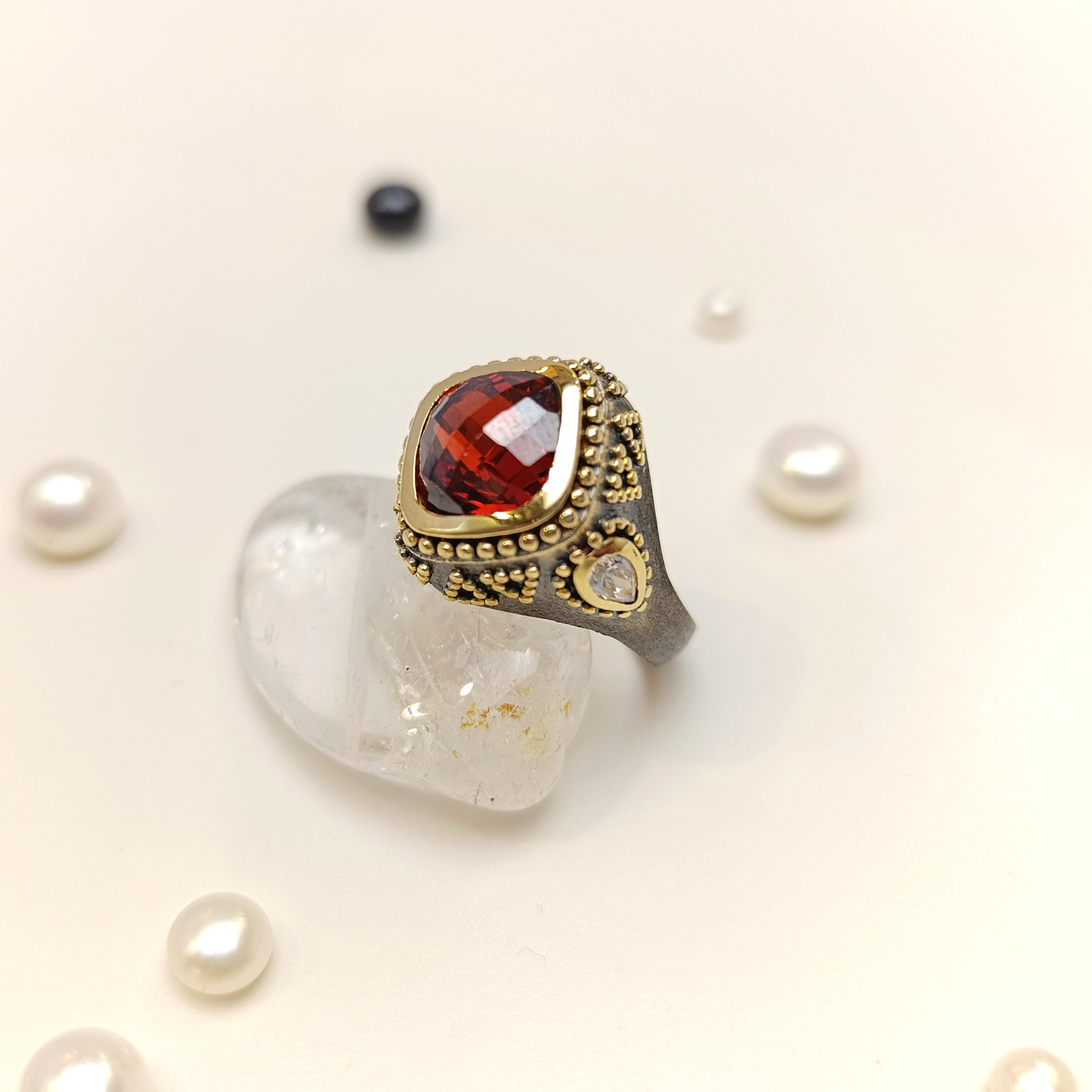 Kırmızı Taşlı Yüzük 14 Ayar Altın HD VİDEOLU