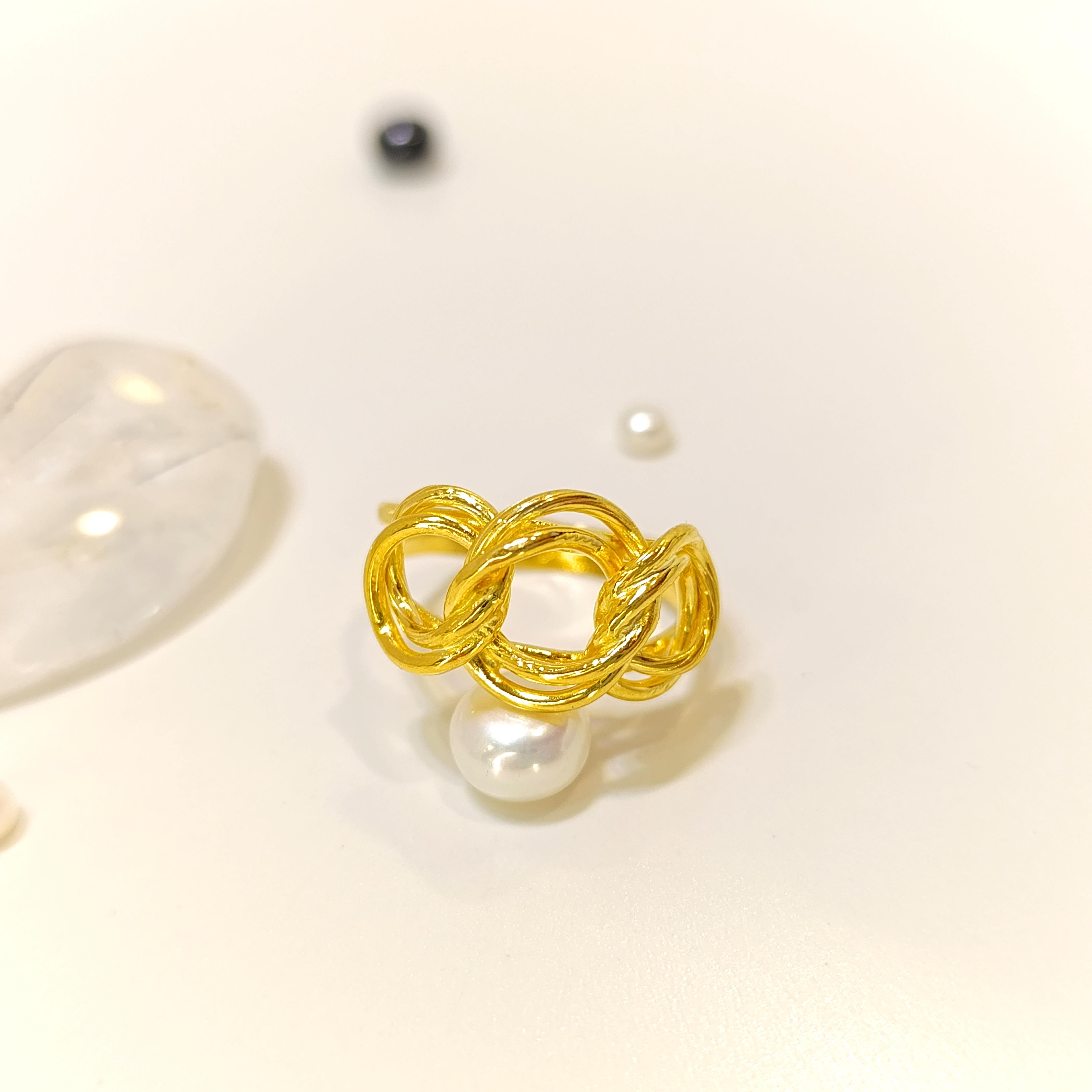 Saman Yolu Taşsız Yüzük 14 Ayar Altın HD VİDEOLU