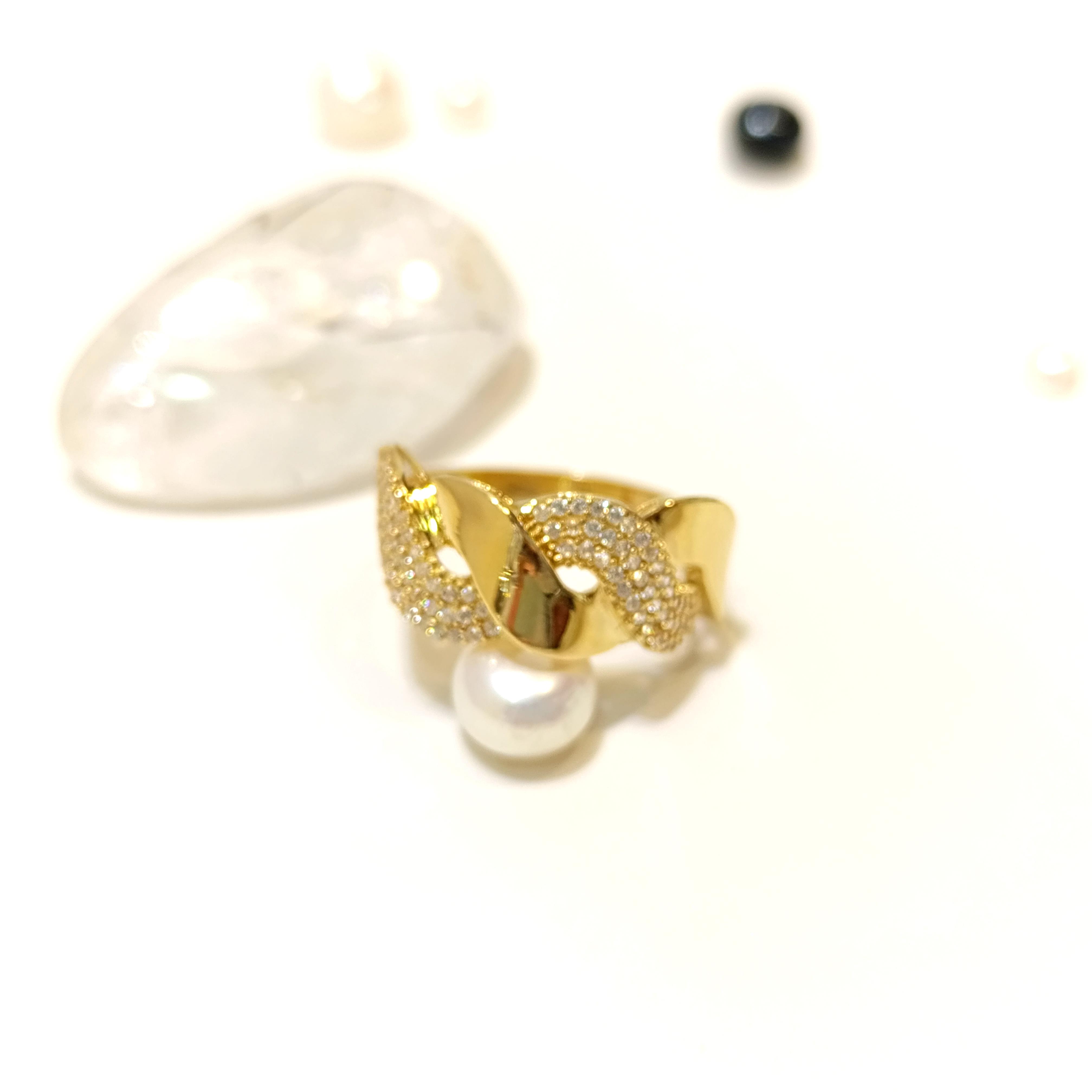 Sarmaşık Taşlı Yüzük 14 Ayar Altın HD VİDEOLU