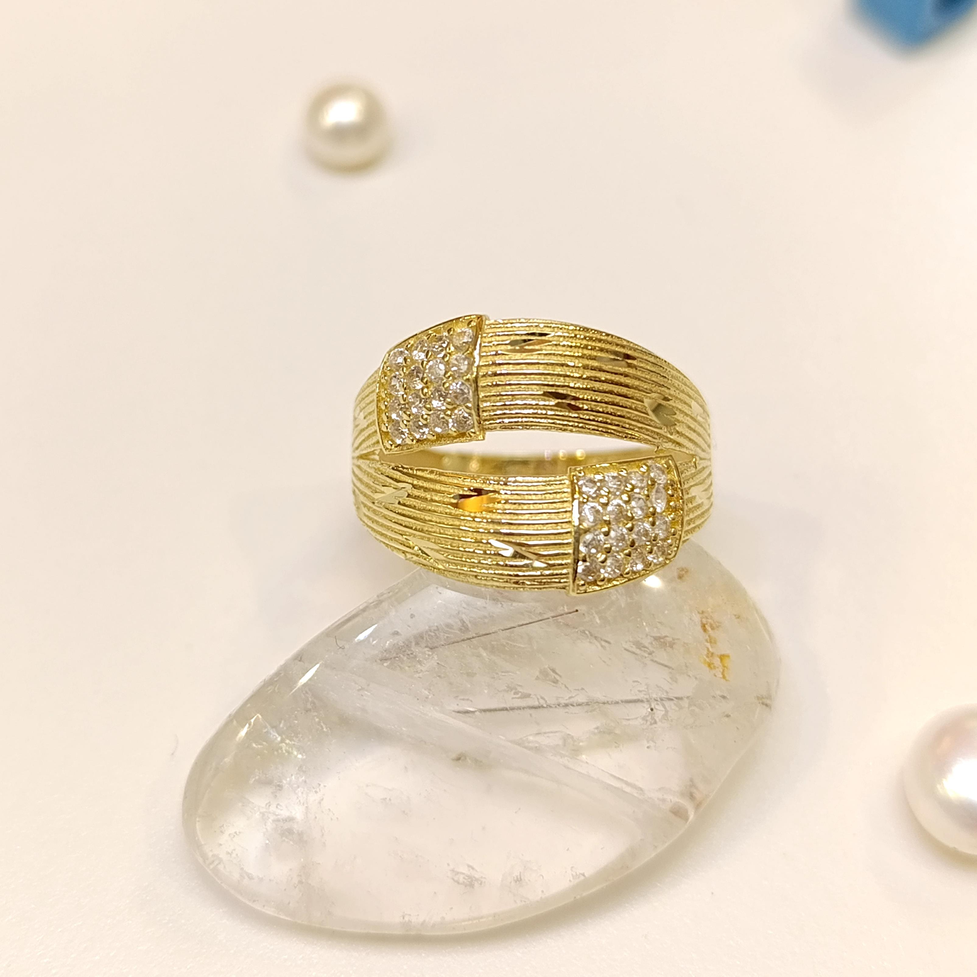 Taşlı Yüzük 14 Ayar Altın HD VİDEOLU