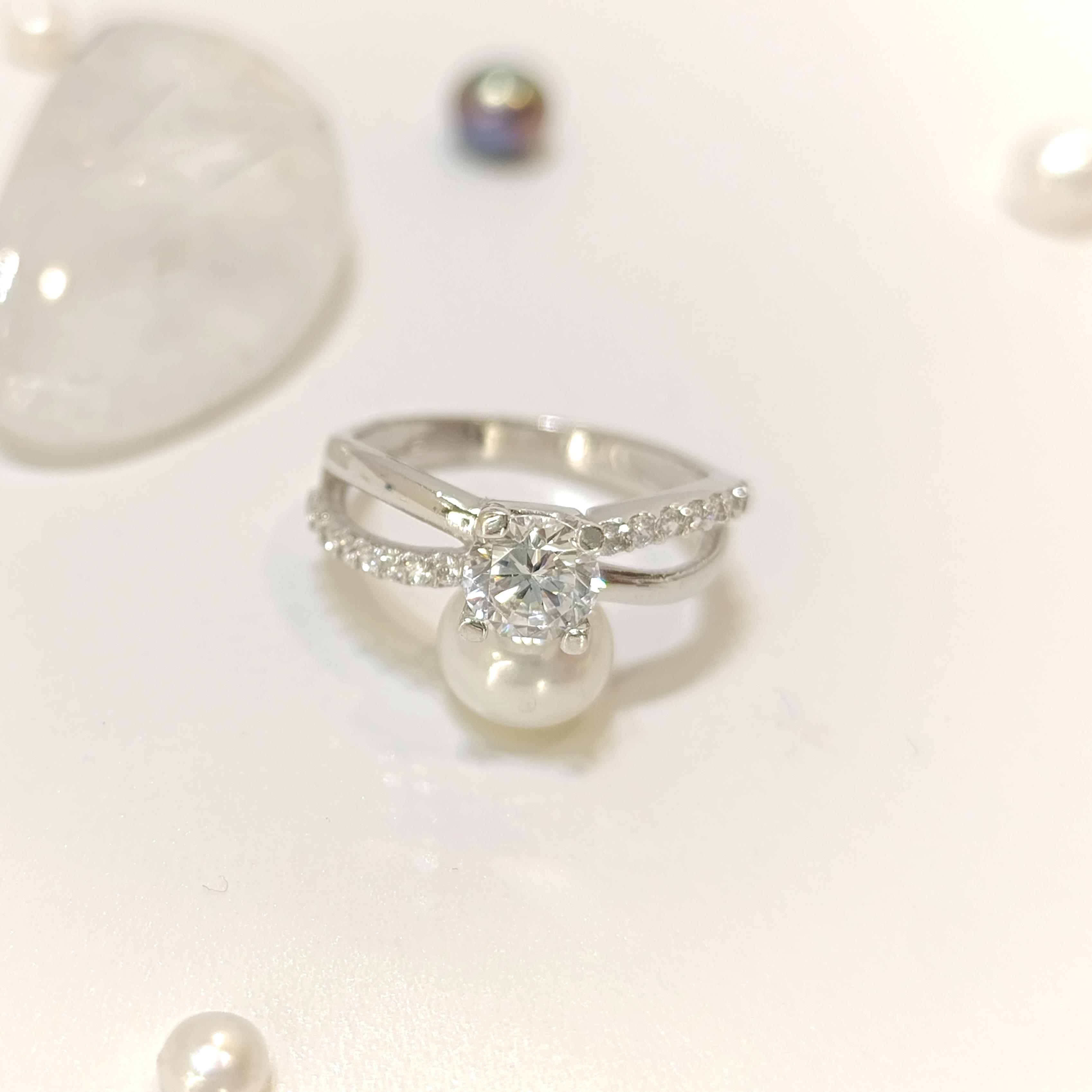 Tek Taş Yüzük 14 Ayar Altın HD VİDEOLU