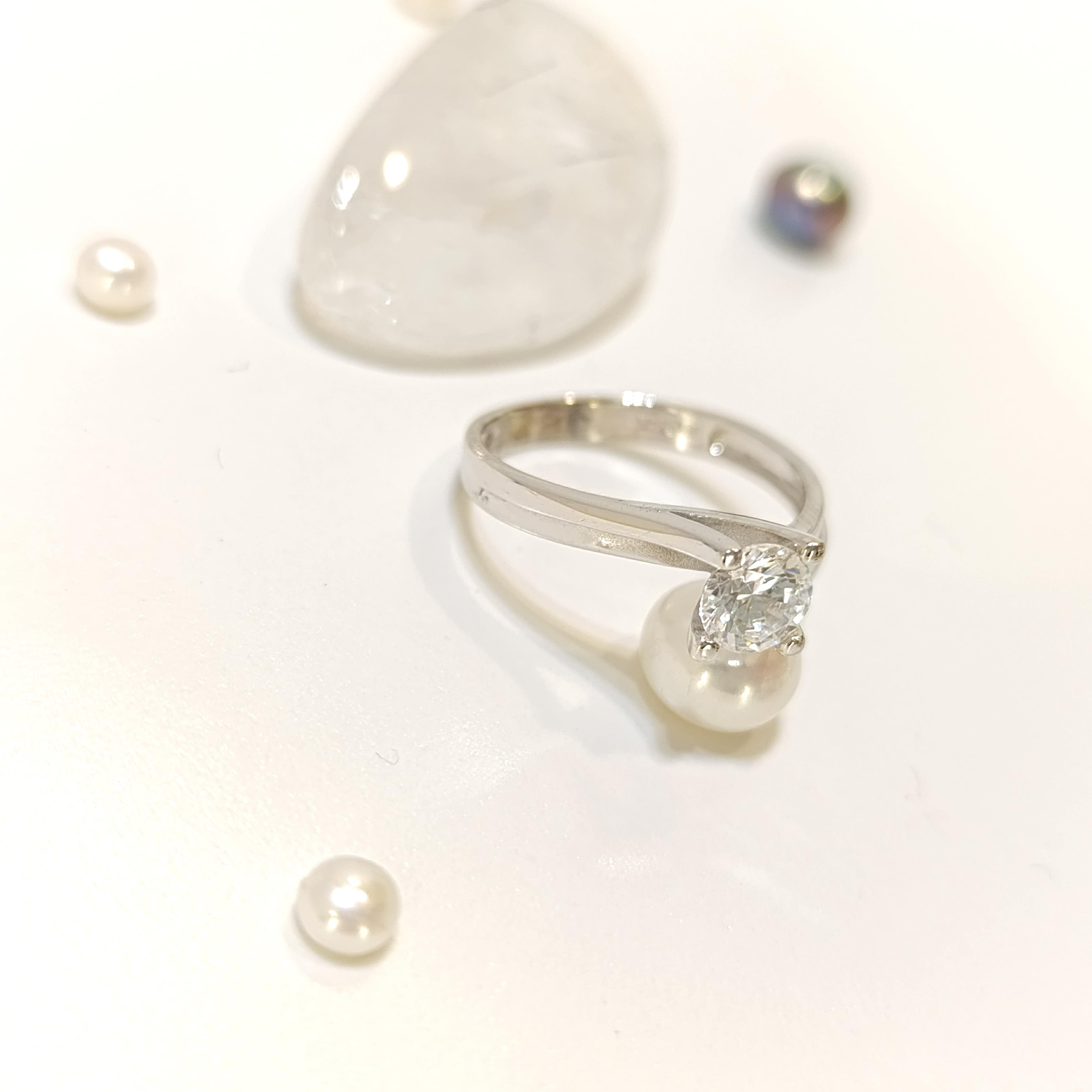 Tek Taş Yüzük 14 Ayar Altın HD VİDEOLU