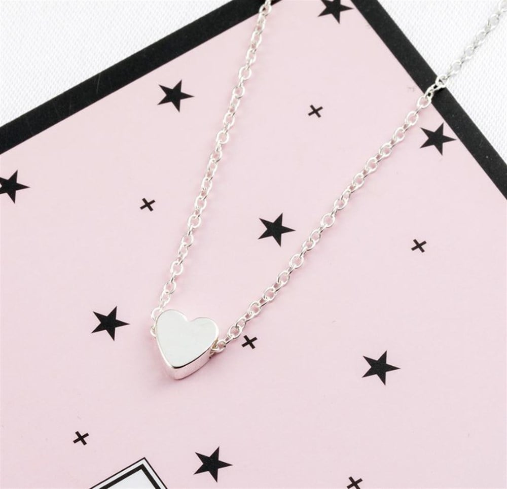 Kalp Model Kadın Kolye