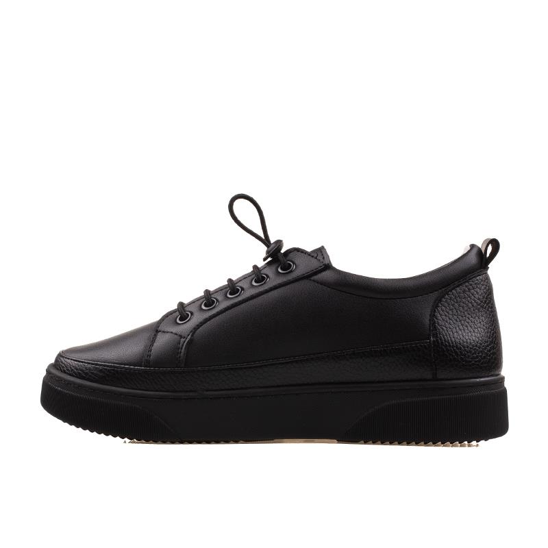 BenettonBenetton Siyah Yumuşak Deri Kadın Sneaker BN 30366
