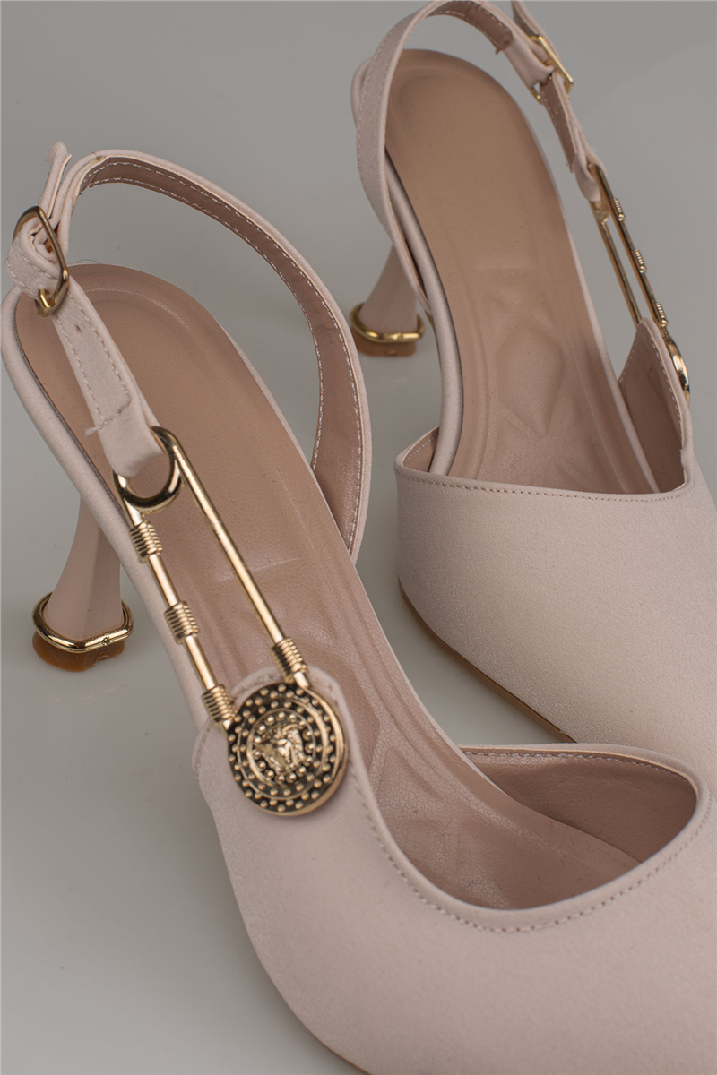 Trend Adımlar Krem Kadın Aksesuar Detaylı Slingback Klasik Ayakkabı