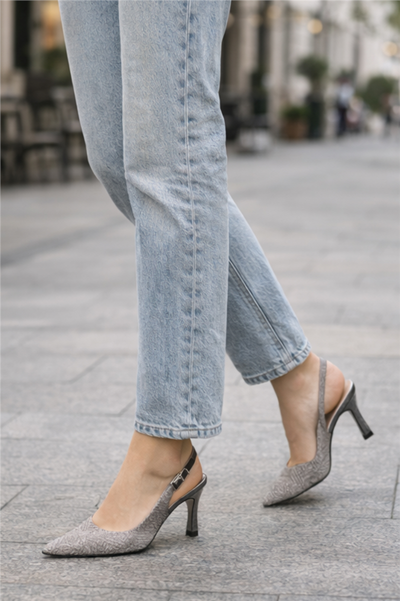 Trend Adımlar Platin Kadın Şeffaf Parlak Klasik Slingback Ayakkabı