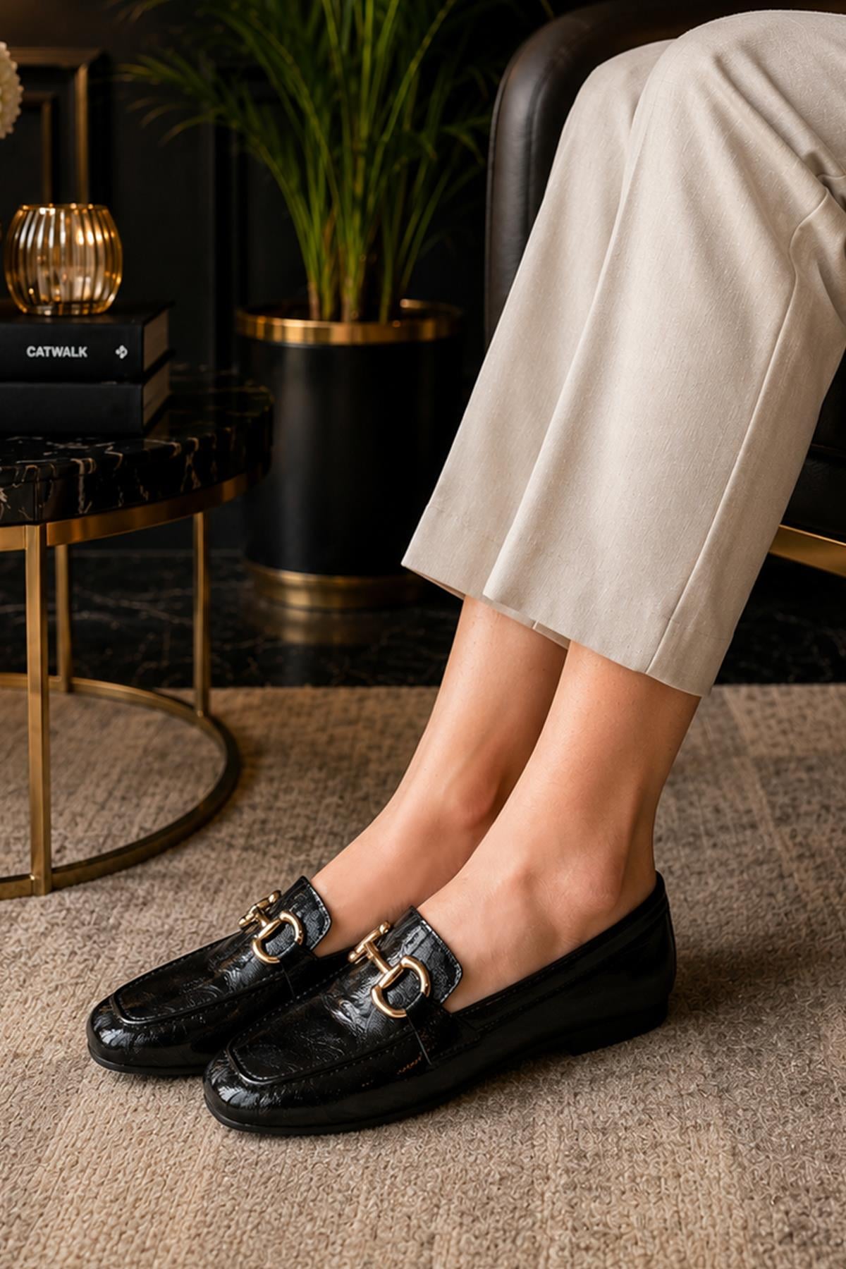 Kadın Loafer Makosen Metal Tokalı Rugan Günlük Ayakkabı