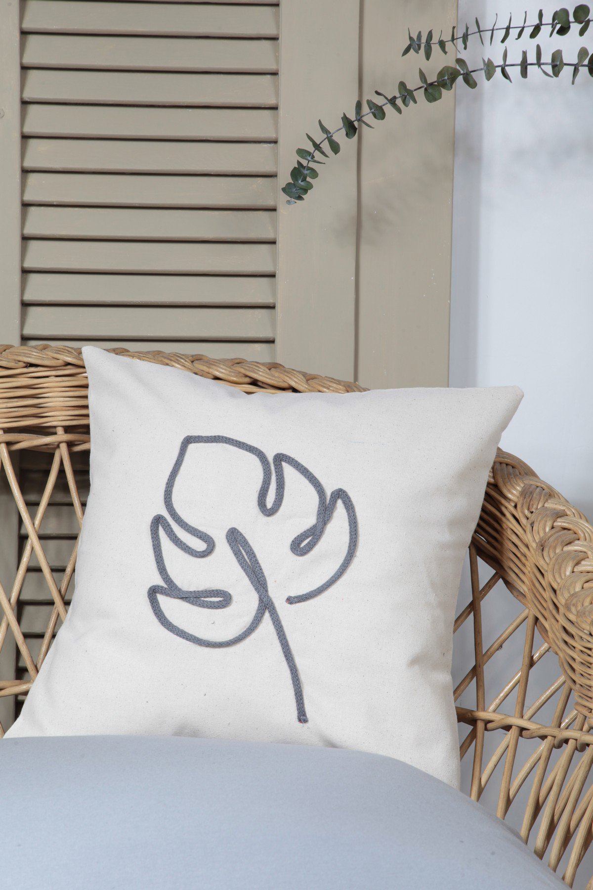 Boho Kırlent Kılıfı Yaprak Çizgi Sanatı Krem, Tek Çizgi Sanatı, Minimalist Çizim 42x42 Cm