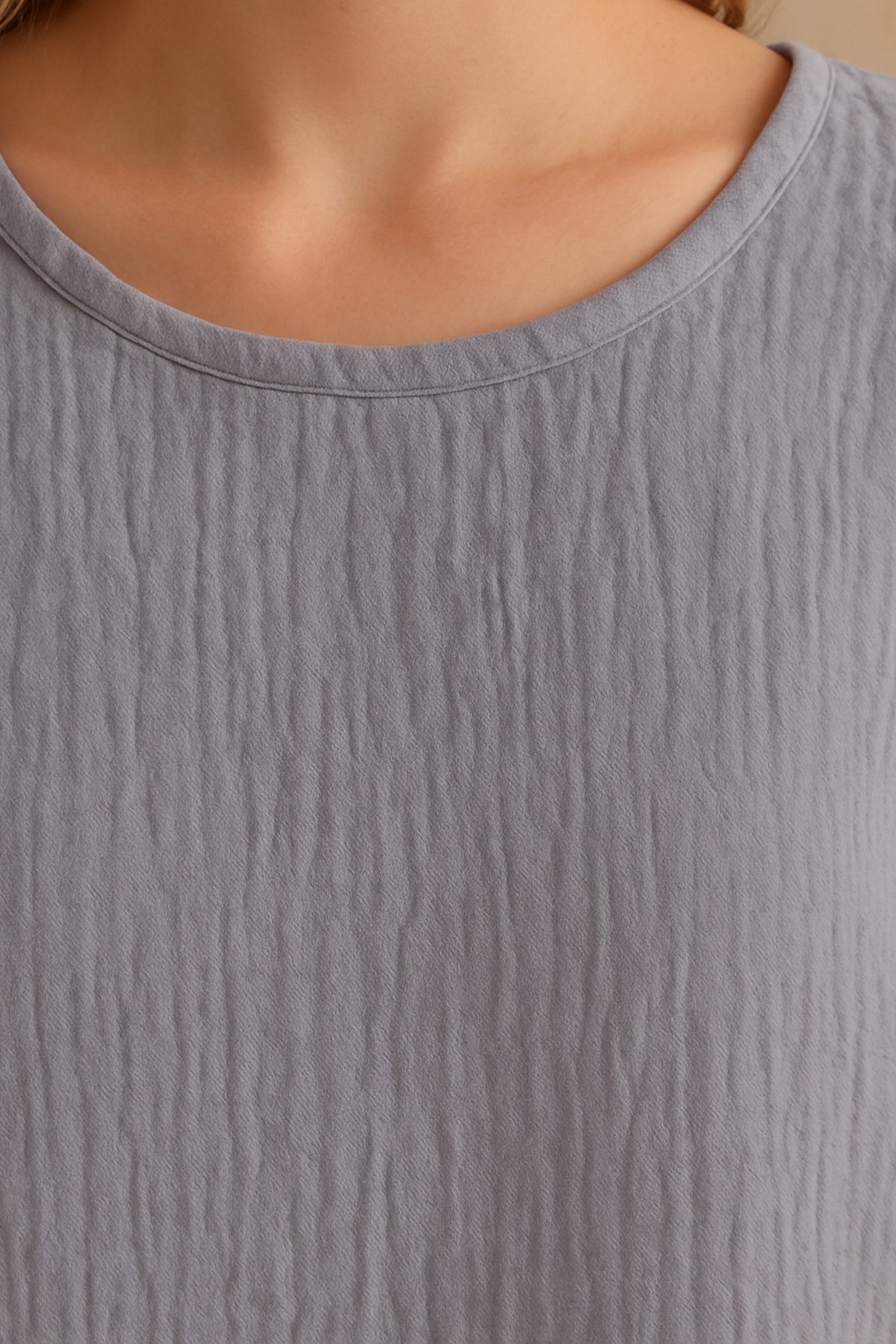 Basic Muslin Blouse - Natural Summer Comfort