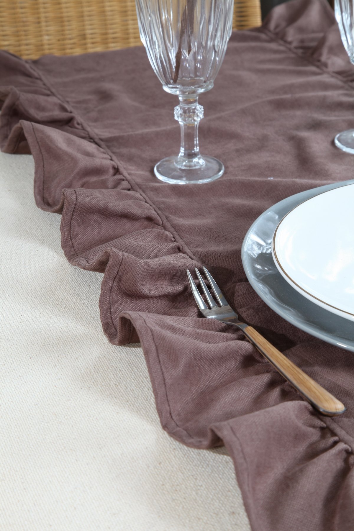 Poli Fırfırlı Runner 