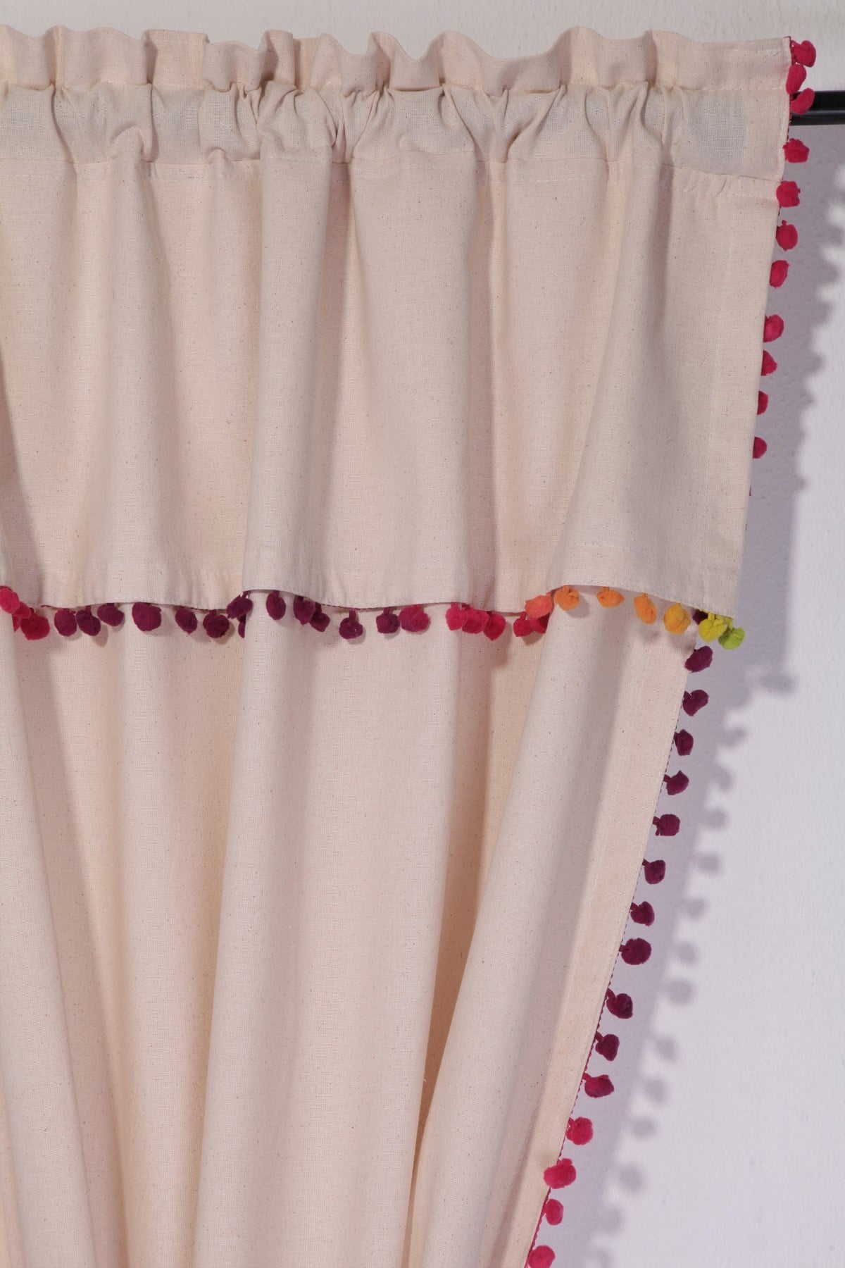 Ponponlu Rainbow Boho Naturel  Fon Perde - Tek Kanat, rustik ve Korniş Uyumlu