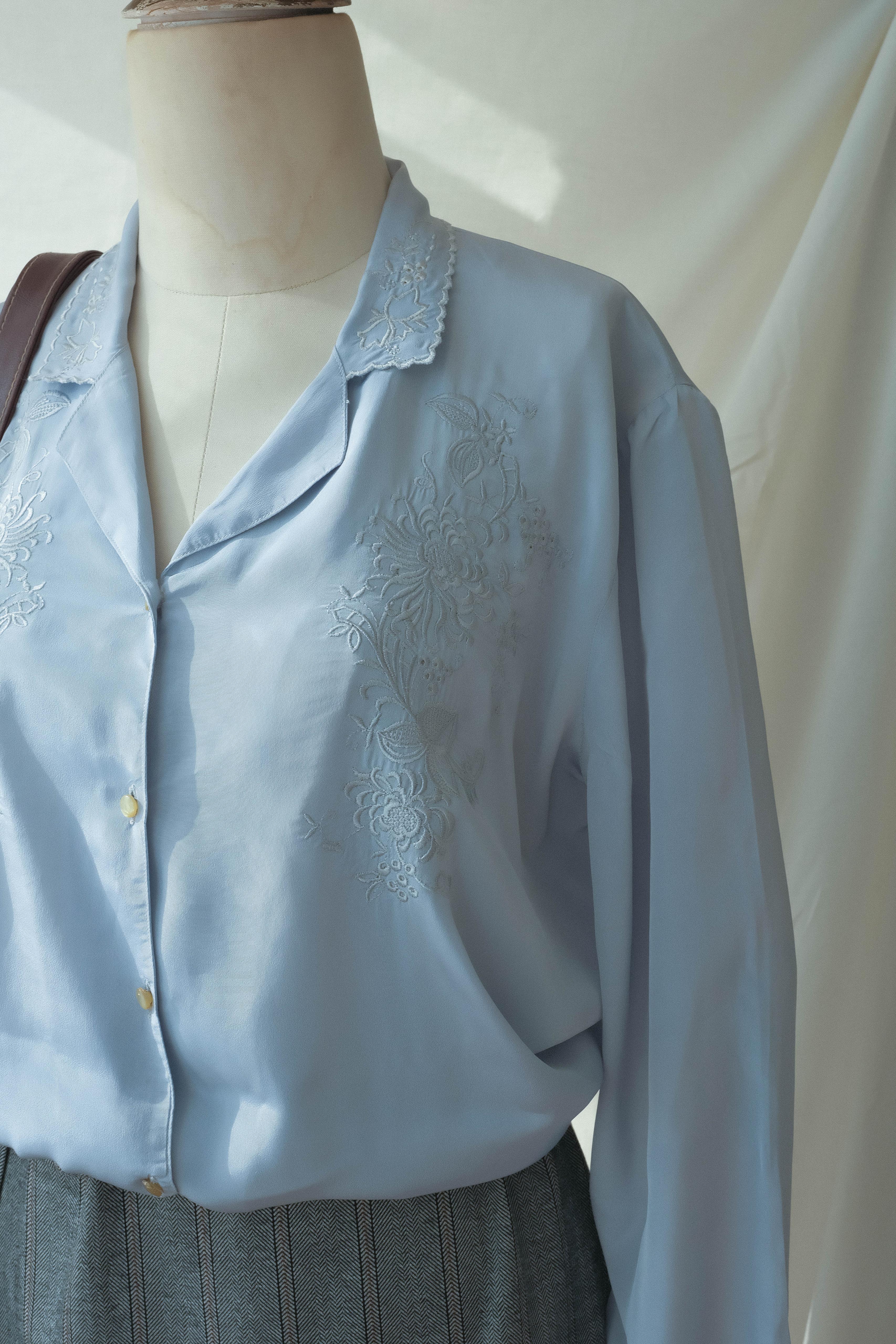 80ler İpek İşlemeli Gömlek