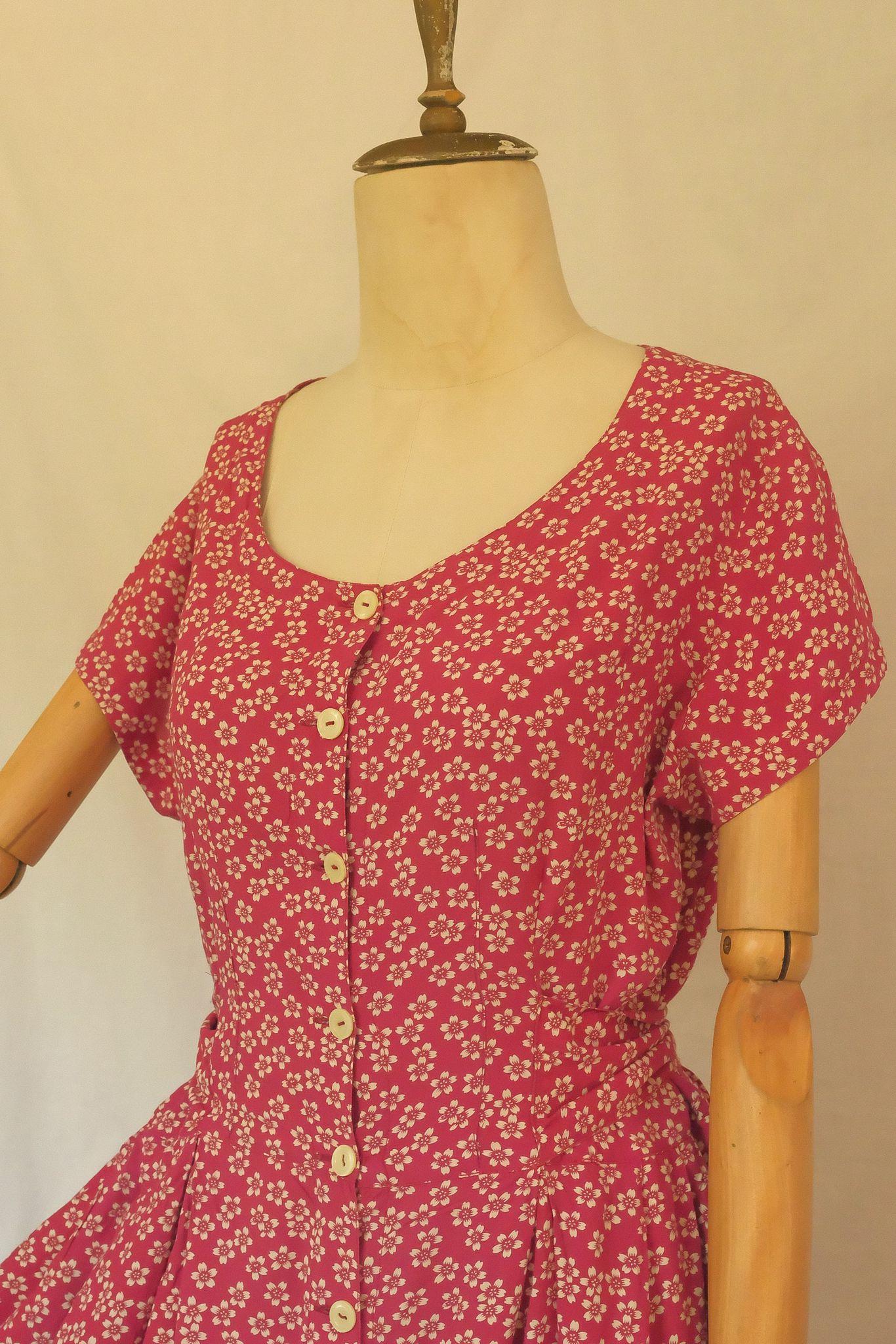 90lar Kırmızı Floral Elbise