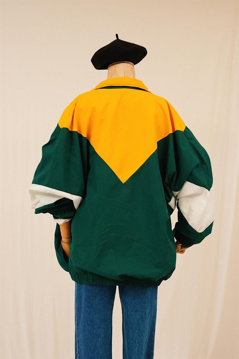 90s Australia Bomber
